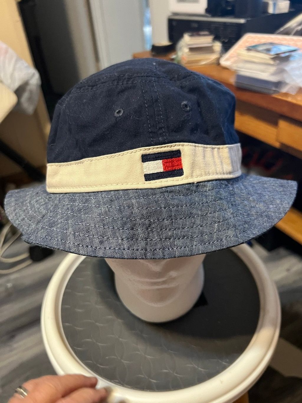 Tommy Hilfiger Women's Tommy Hilfiger Navy Light Blue One Size Bucket Hat Size ONE SIZE - 1 Thumbnail