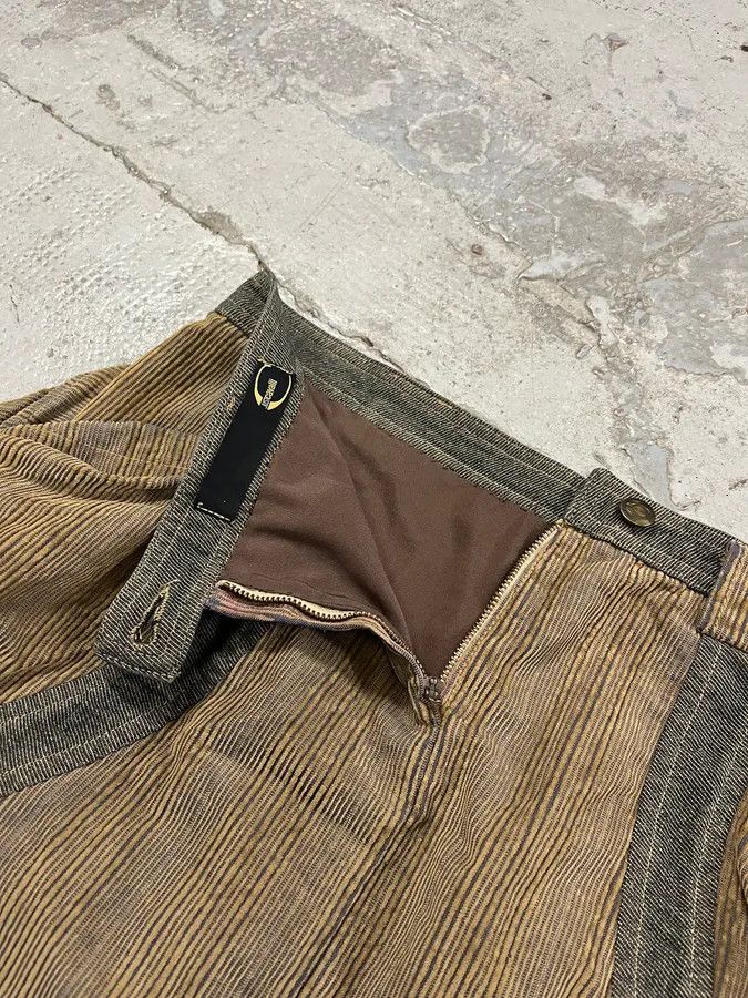 Just Cavalli AW2004 Cavalli Brown Velvet Cargo Skirt Size 28" / US 6 / IT 42 - 10 Thumbnail