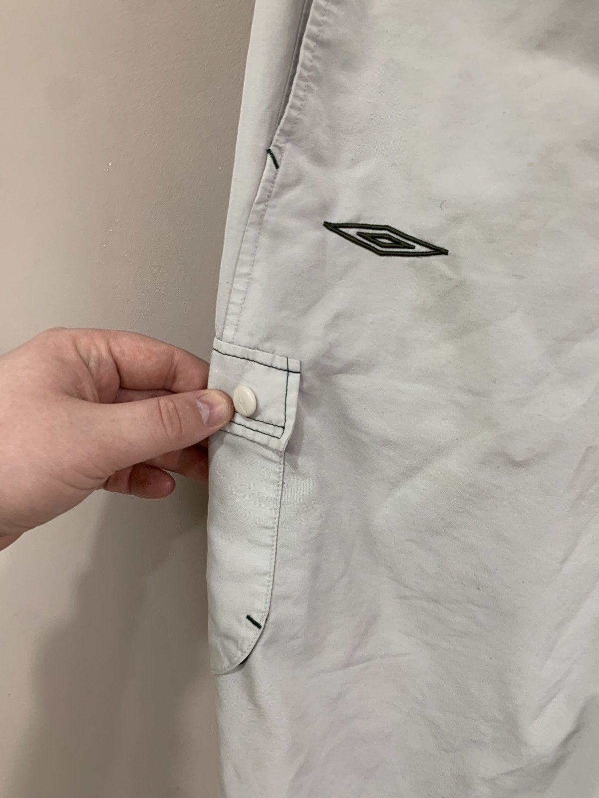 Umbro Vintage Glasgow Celtic Umbro soccer breeches shorts Size US 34 / EU 50 - 3 Thumbnail