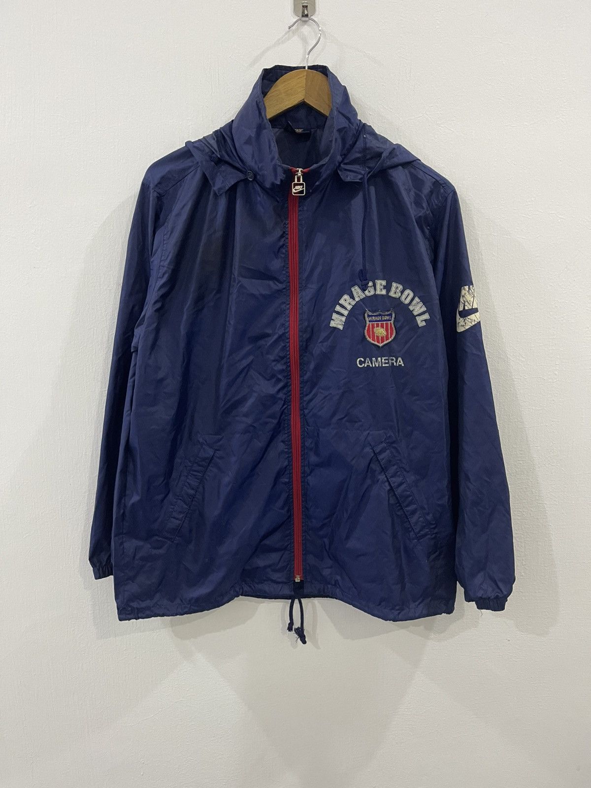 Nike × Vintage Vintage Nike 80s Japan Windbreaker Size US L / EU 52-54 / 3 - 1 Thumbnail