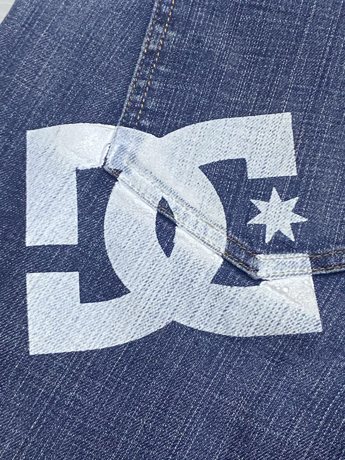 DC Vintage DC Shoe Denim Jeans Size US 36 / EU 52 - 15 Thumbnail