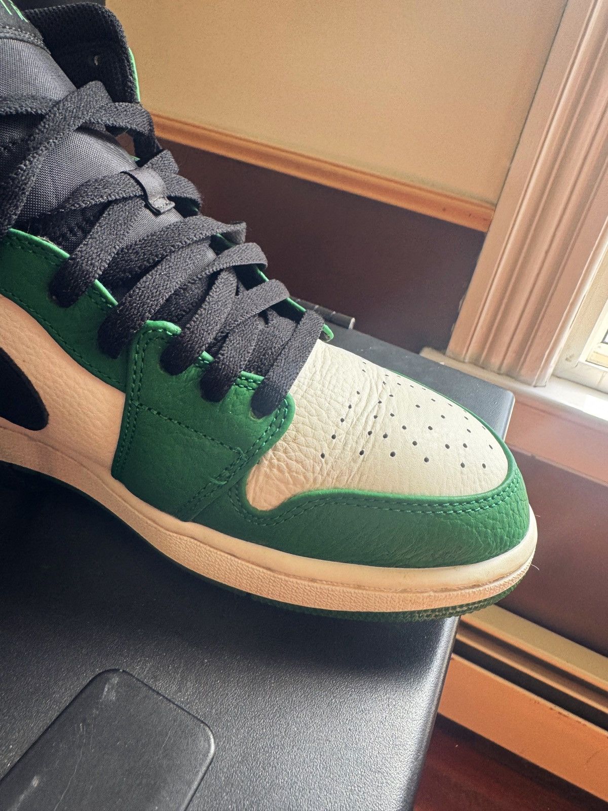 Jordan Brand × Nike Nike Air Jordan 1 Mid Pine Green Size 10 - No original Box. Size US 10 / EU 43 - 5 Thumbnail