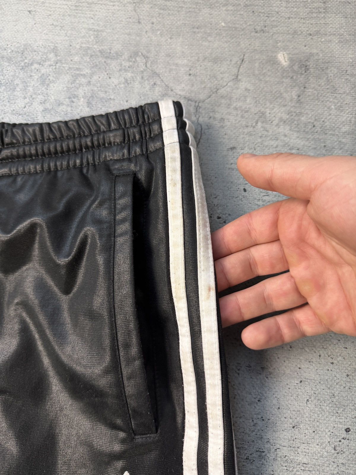 Adidas Vintage Adidas Pants Logo Rare Streetwear Casual Style VTg Size US 34 / EU 50 - 6 Thumbnail