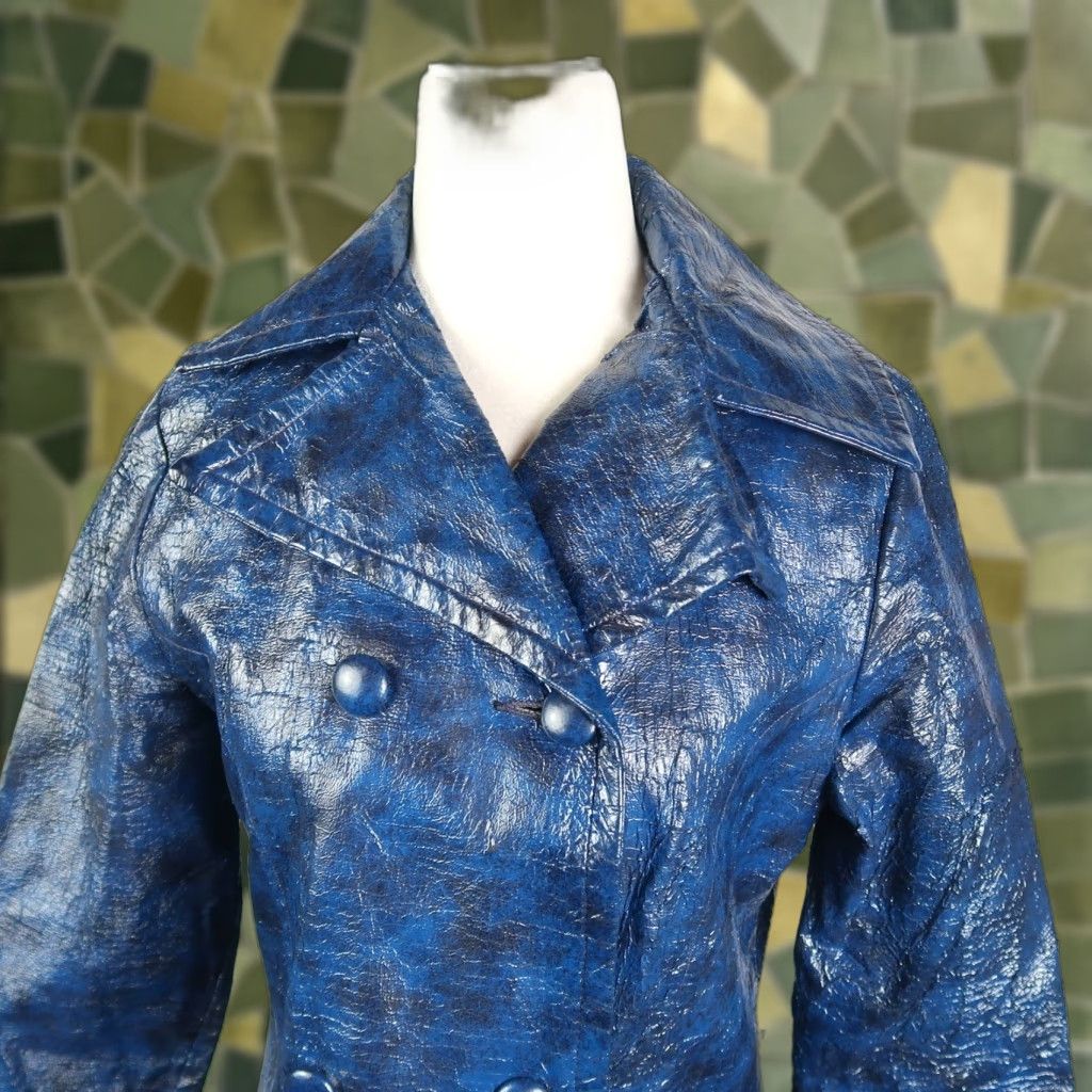 Vintage VINTAGE Luisant Faux Patent Leather Mid Length Jacket S Navy Blue Womens Bohemian 80s 70s Fashion Size S / US 4 / IT 40 - 1 Thumbnail