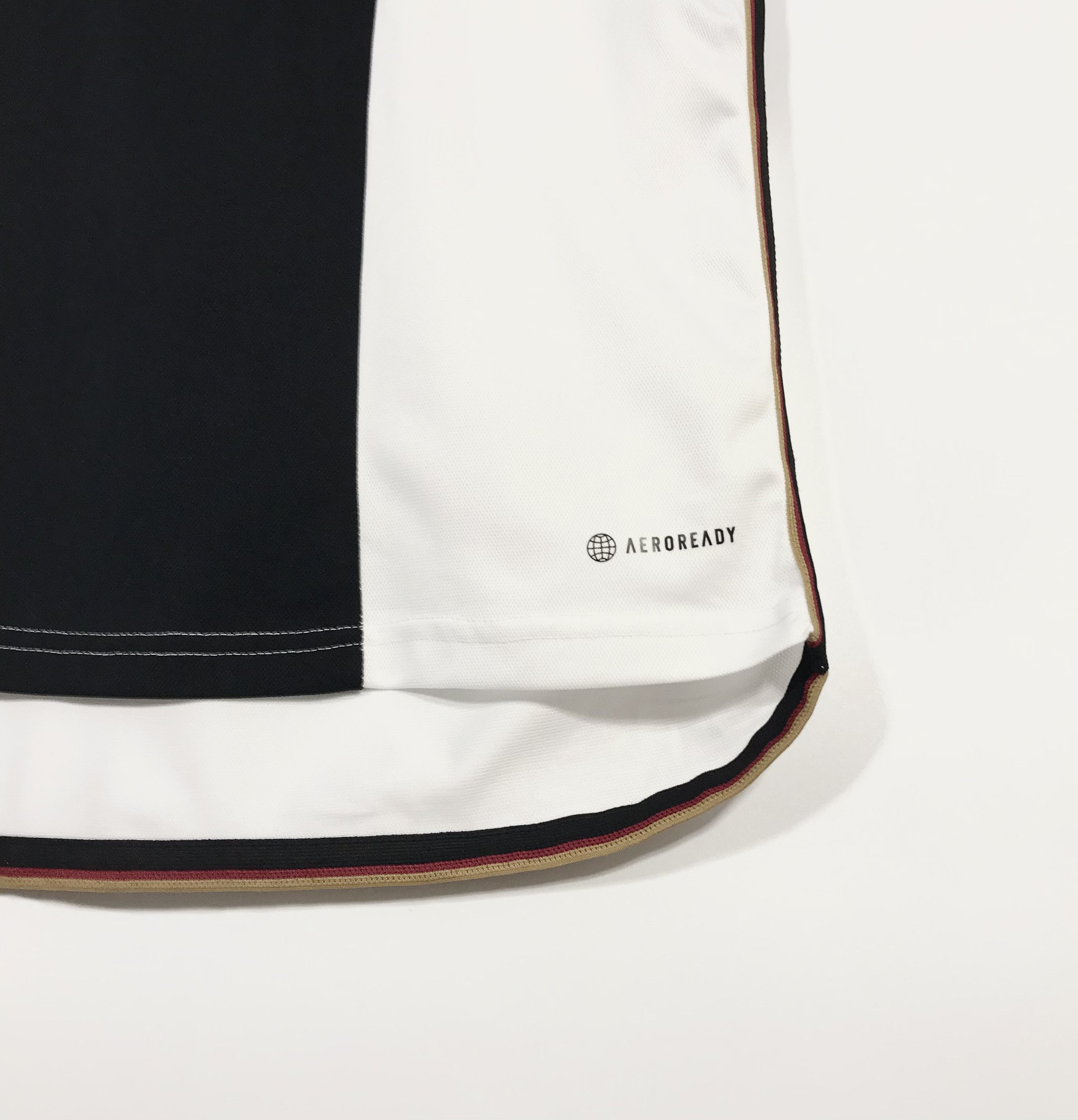 Adidas Germany 2022 - 2024 Home Football Adidas T-shirt Size US S / EU 44-46 / 1 - 3 Thumbnail