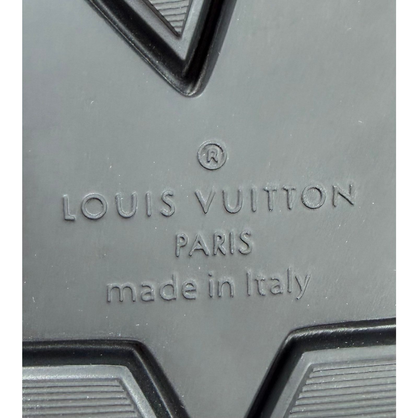 Louis Vuitton Size 7LV/8US - Louis Vuitton Fastlane Monogram Denim NEW Size US 8 / EU 41 - 8 Thumbnail
