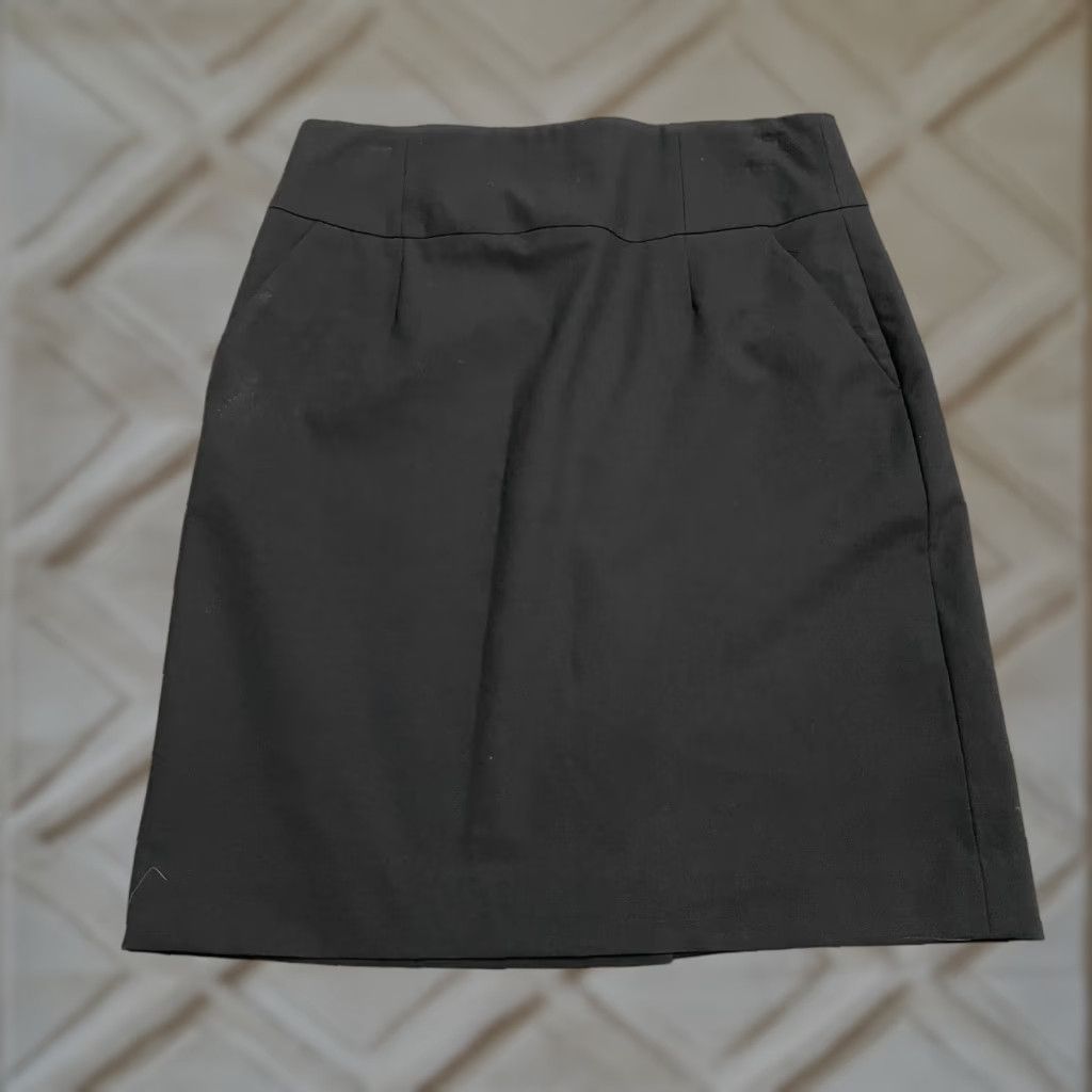 Banana Republic Banana Republic Skirt Womens 0P Knee Length Pencil Wool Black Stretch Slit X-Body Ready Size 25" / US 0 / IT 36 - 1 Thumbnail