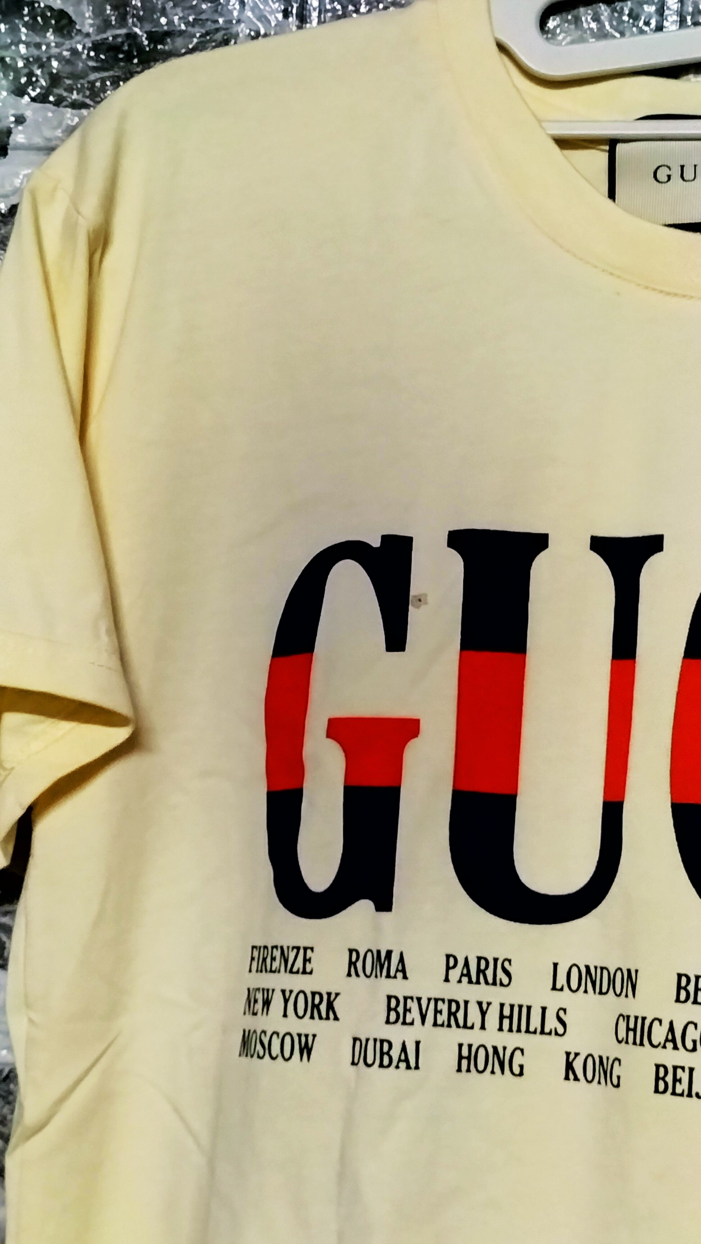 Gucci Gucci big Logo tshirts authentic Size US S / EU 44-46 / 1 - 6 Thumbnail