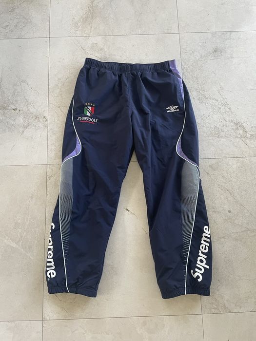 Champion supreme outlet joggers