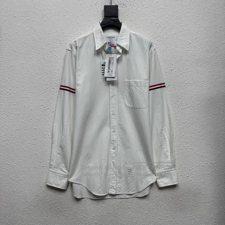 Thom Browne Thom Browne Striped arm ornament, white Oxford cloth long- Size US XL / EU 56 / 4 - 1 Thumbnail