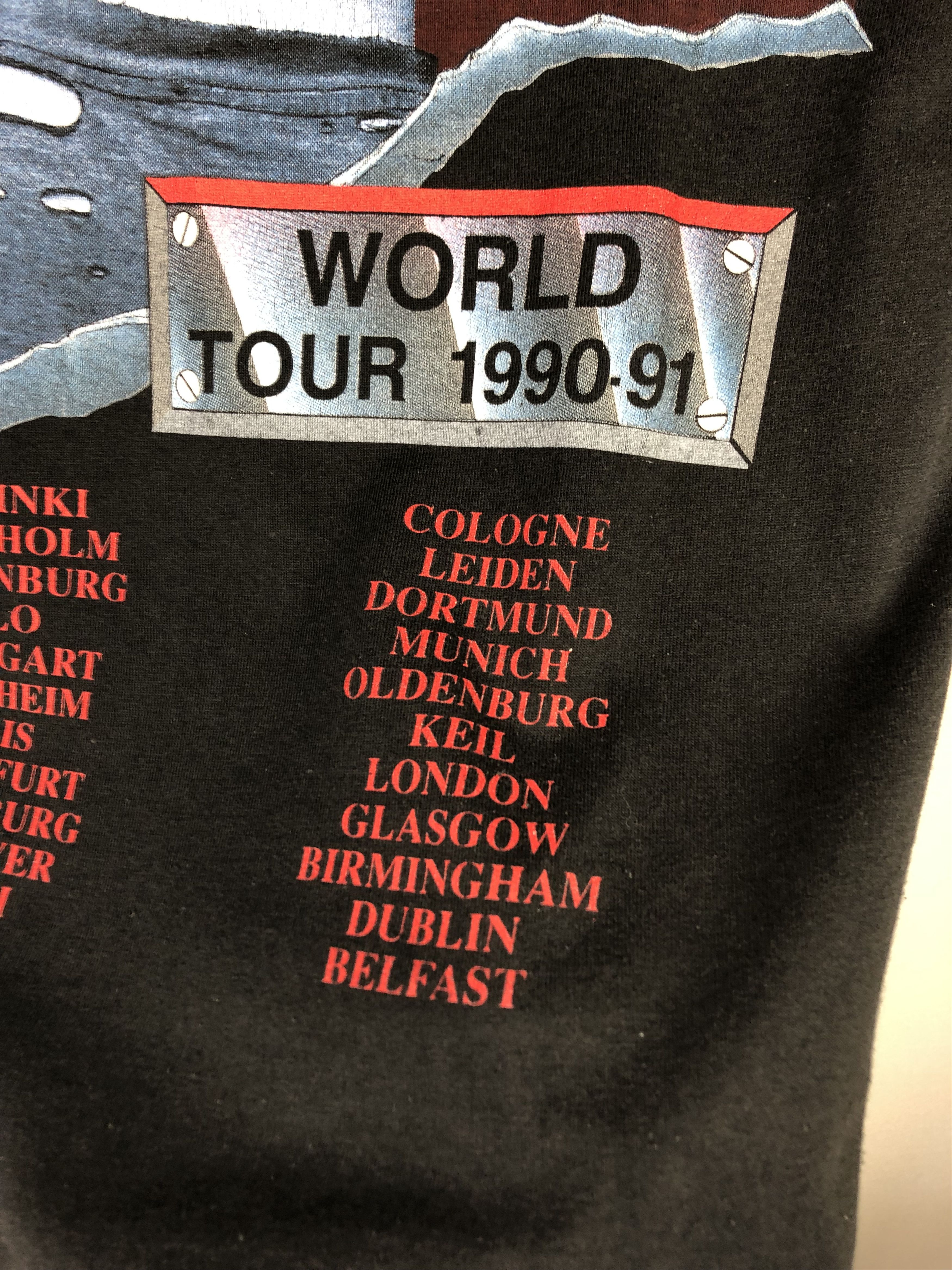 Vintage Vintage ACDC AC/DC 1991 World Tour Back in Black Shirt Tee Size US L / EU 52-54 / 3 - 14 Thumbnail