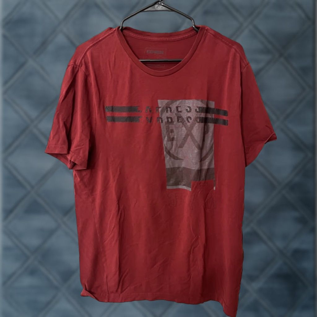 Express Express Shirt Men M Red Logo Graphic T-Shirt, Express Outlet, Short Sleeve, V-Neck, 100% Cotton, Slim Fit, Regular Size, Size M, Men’s Crew Neck Shirt Size US M / EU 48-50 / 2 - 1 Thumbnail