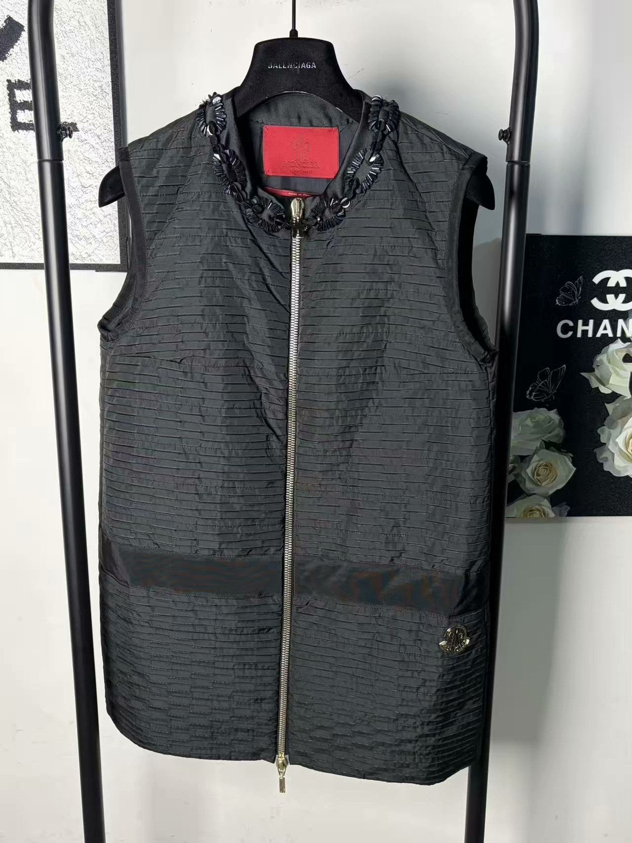 Moncler Moncler White Tank Top m Men Size US M / EU 48-50 / 2 - 1 Thumbnail
