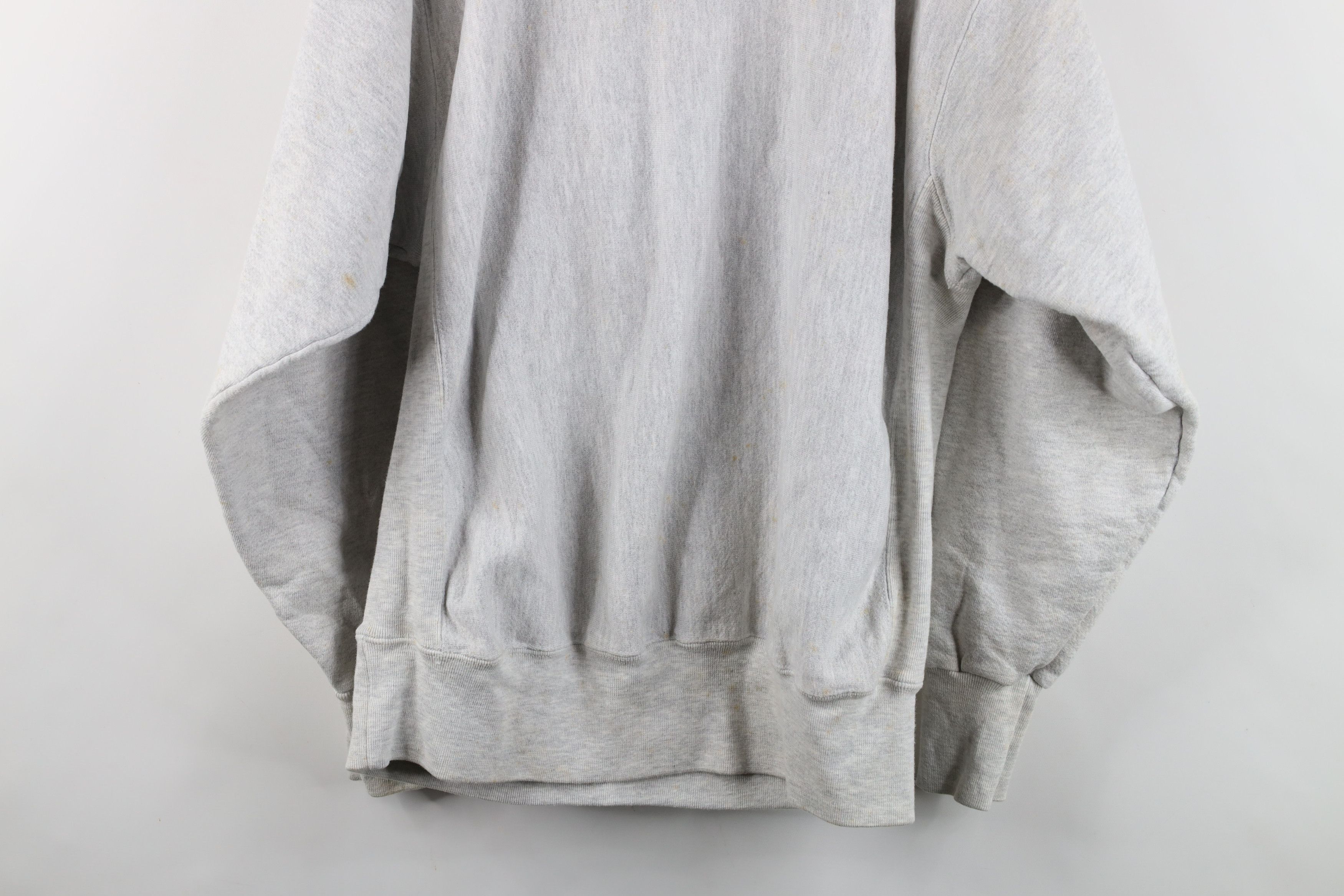 Vintage Vintage 90s Streetwear Heart Reverse Weave Sweatshirt USA Size US XL / EU 56 / 4 - 14 Thumbnail