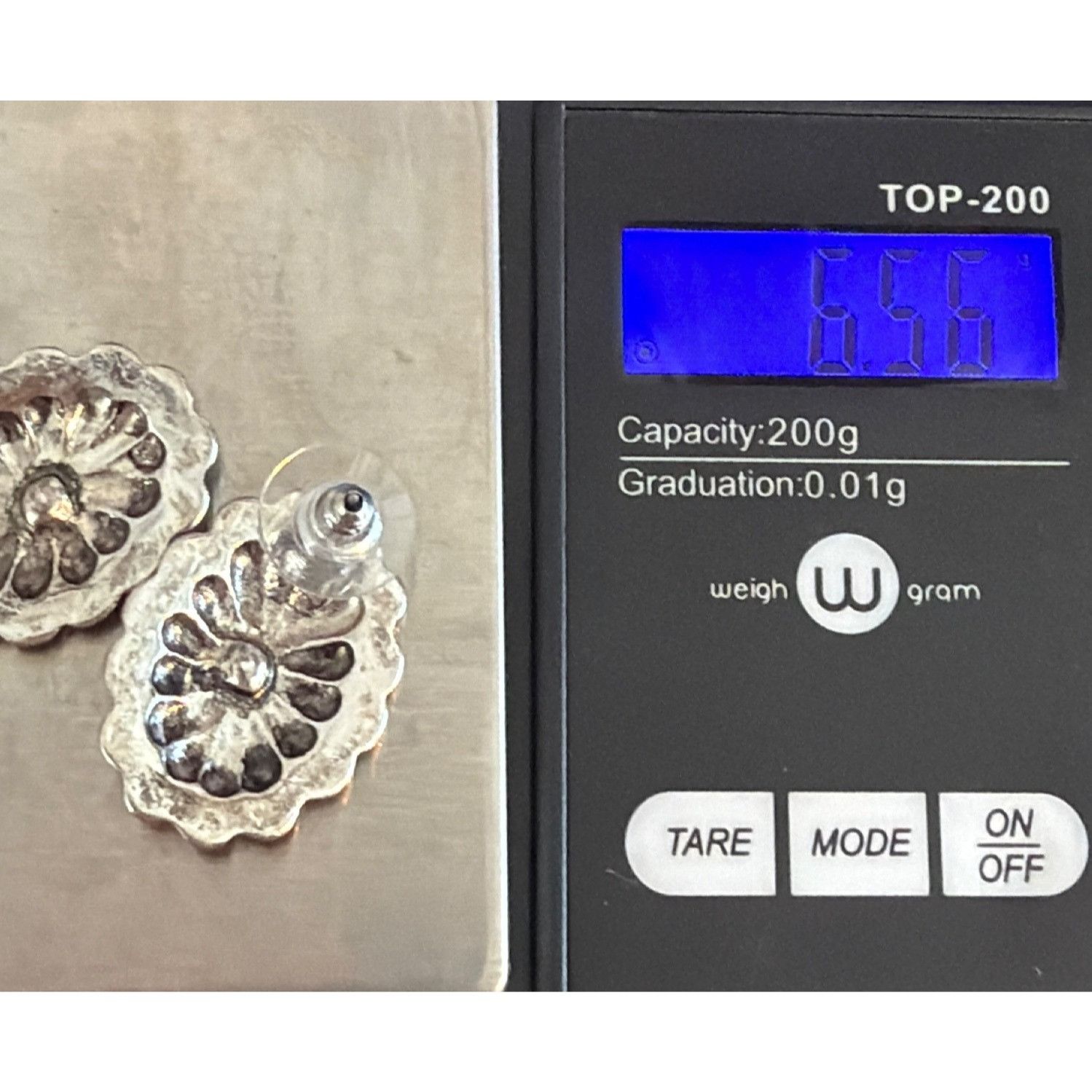 Other Vtg Silver Tone Concho Floral Stud Earrings Rhinestone Cente Size ONE SIZE - 4 Thumbnail
