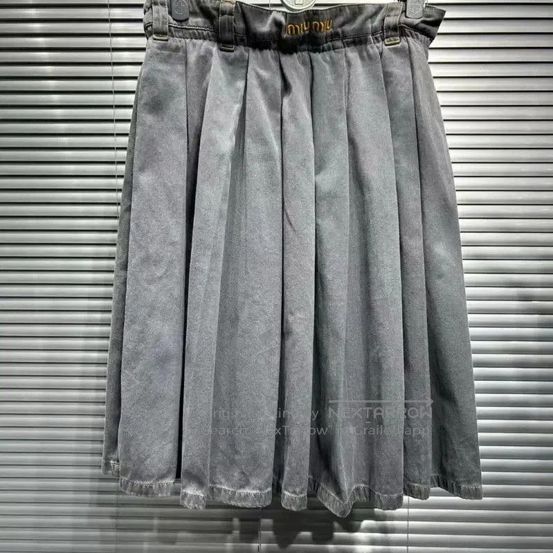 Miu Miu Miu Miu Summer Gray Cotton Embroidered Skirt . Size 23" - 2 Thumbnail