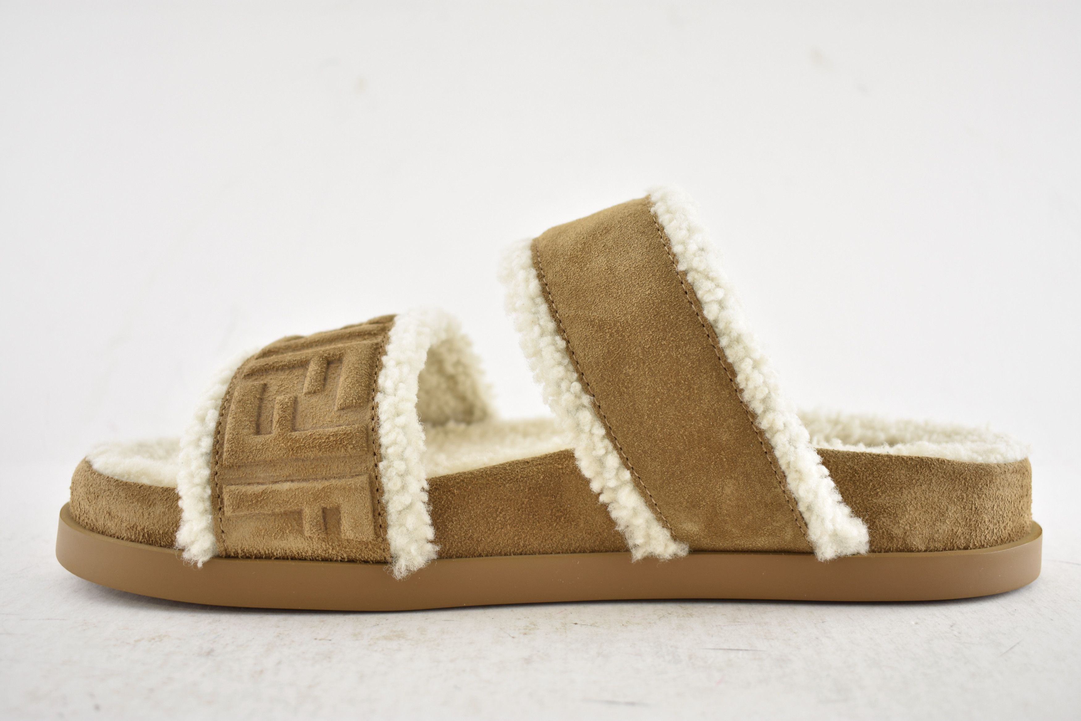 Fendi Fendi Feel Slide Shearling Fur Logo FF Mule Flat Sandal 37 Size US 7 / IT 37 - 15 Thumbnail