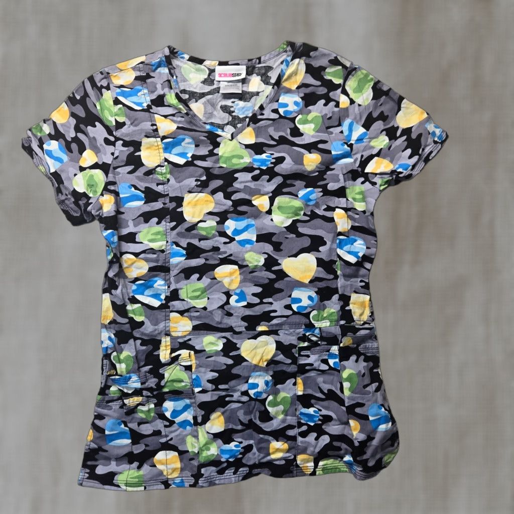 Vintage ScrubStar Scrubs Shirt Crew Neck Stretch Hearts Gray Camo Short Sleeve XS Shirt Women XS Gray Camouflage Pattern Medical Size US XS / EU 42 / 0 - 1 Thumbnail