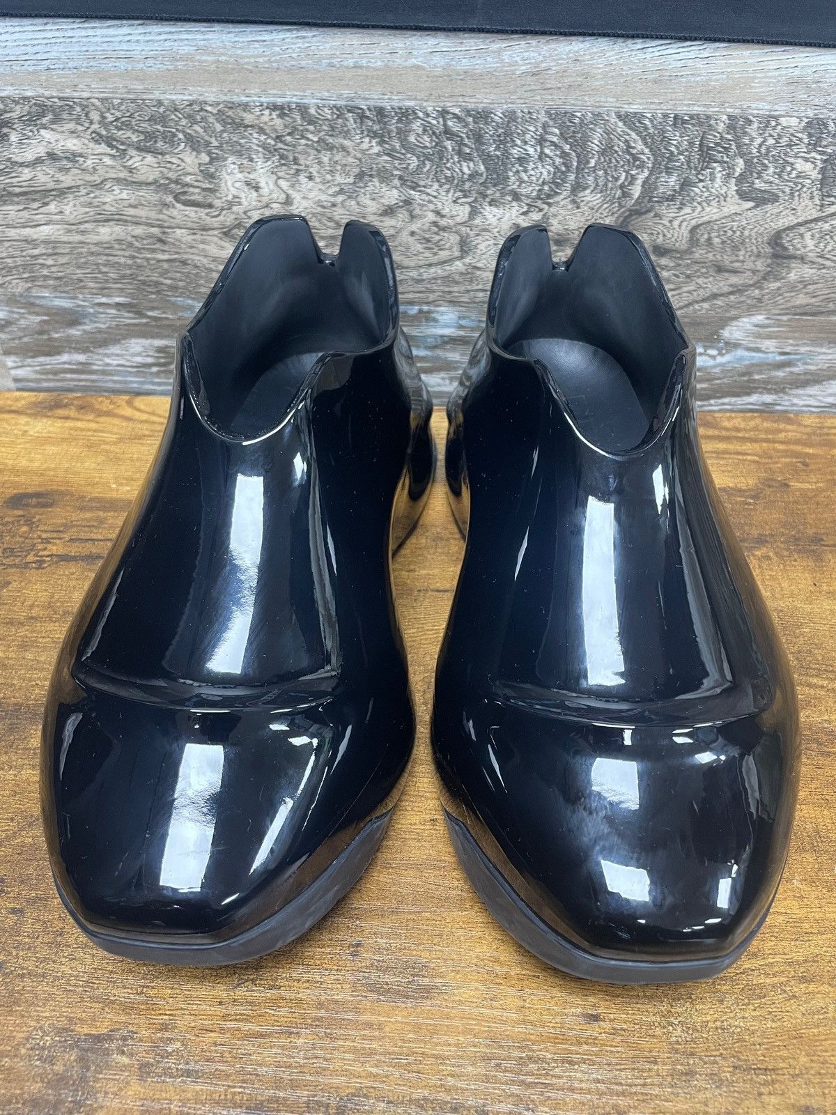 Givenchy 43-Givenchy Monumental Mallow Patent Size US 10 / EU 43 - 4 Thumbnail