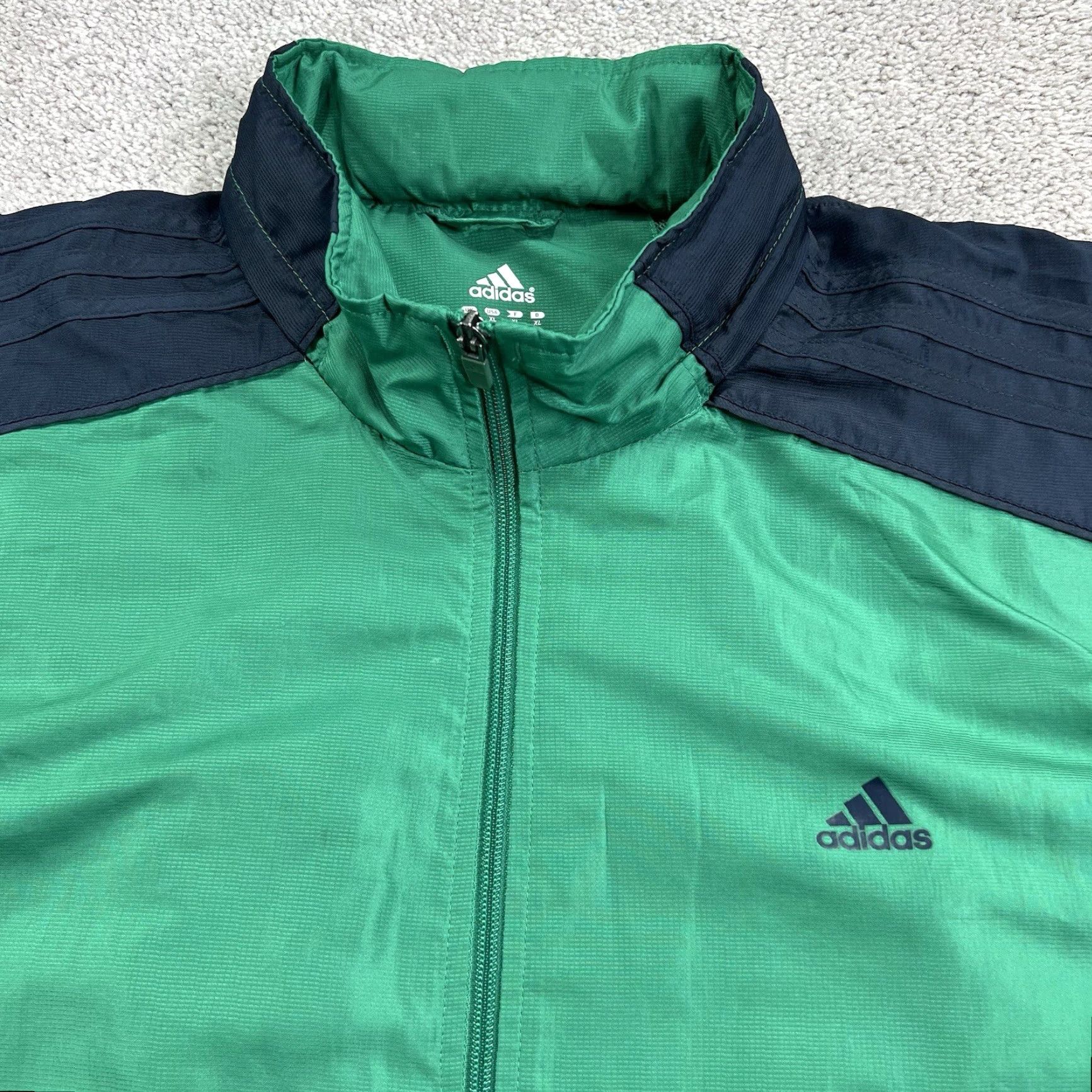 Adidas Adidas Windbreaker Jacket Men’s XL Green Navy Blue Full Zip Hooded Pockets Lined Logo Zip Size US XL / EU 56 / 4 - 3 Thumbnail