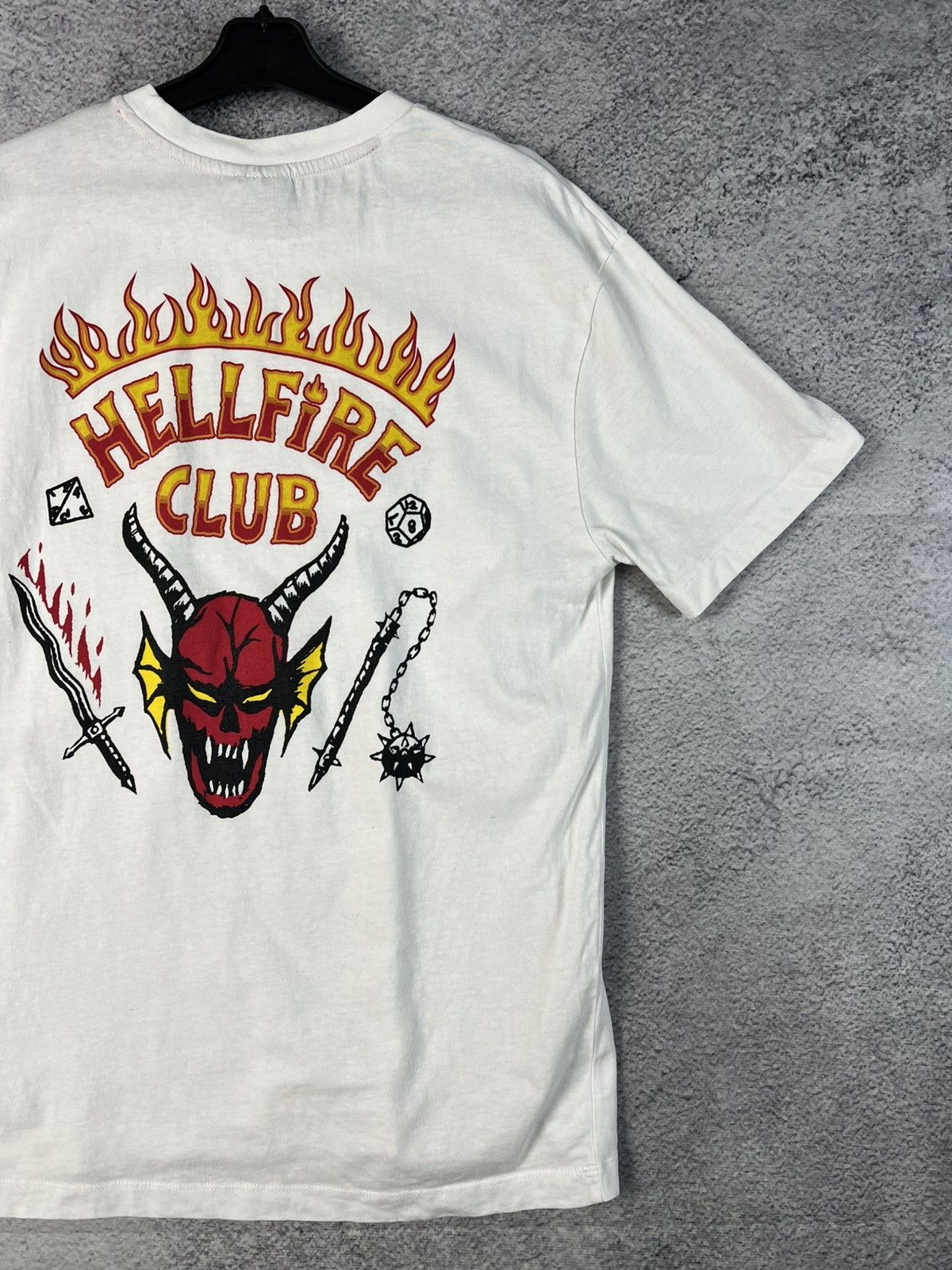 Band Tees Stranger Things merchandise T-shirt Size US M / EU 48-50 / 2 - 5 Thumbnail