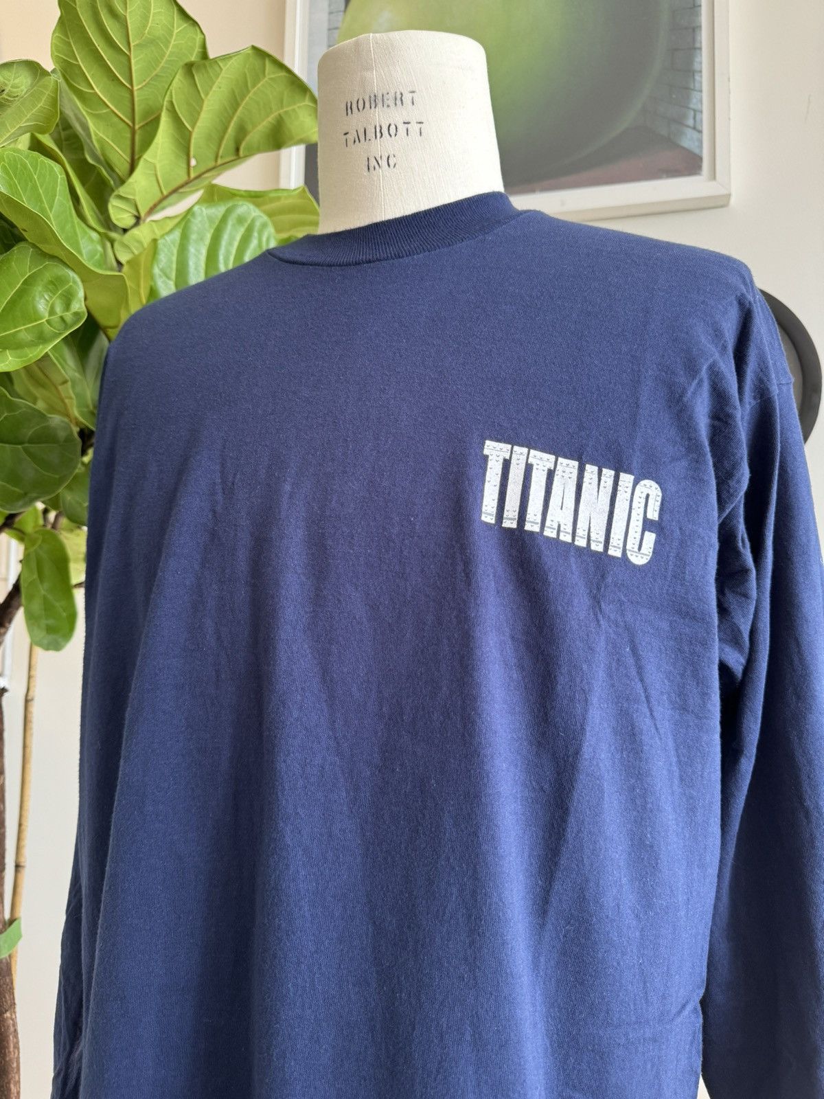 image of Made In USA Vintage 1998 Titanic Movie Soundtrack Promo Tee James Horne in Dark Blue (Size XL)