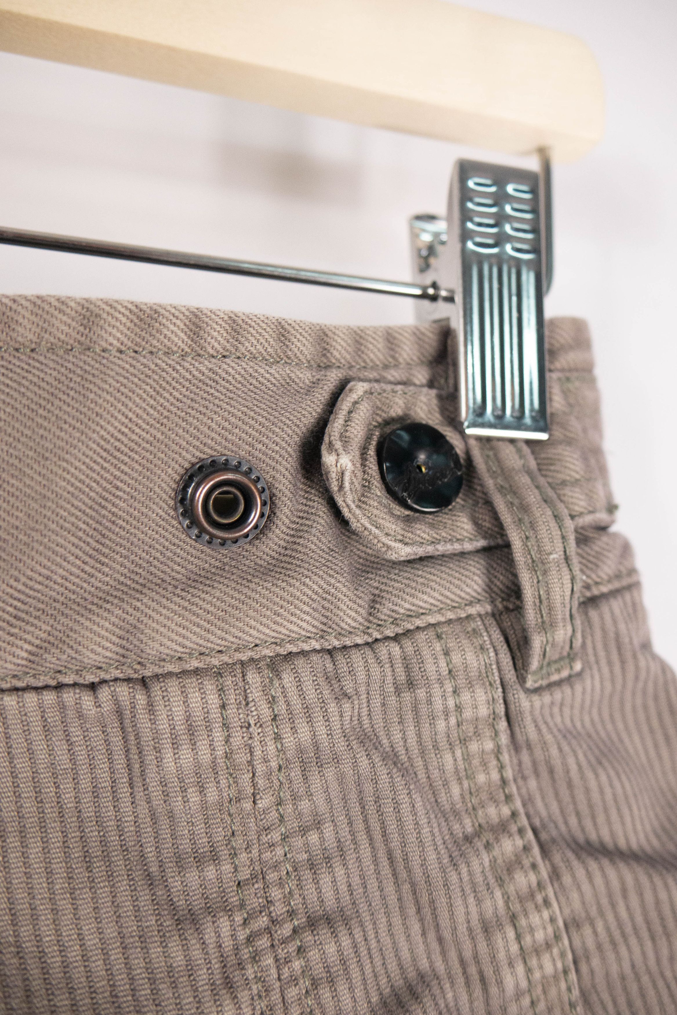 Diesel × Vintage Diesel capri pants Y2K aesthetic corduroy streetwear Size 26" / US 2 / IT 38 - 11 Thumbnail