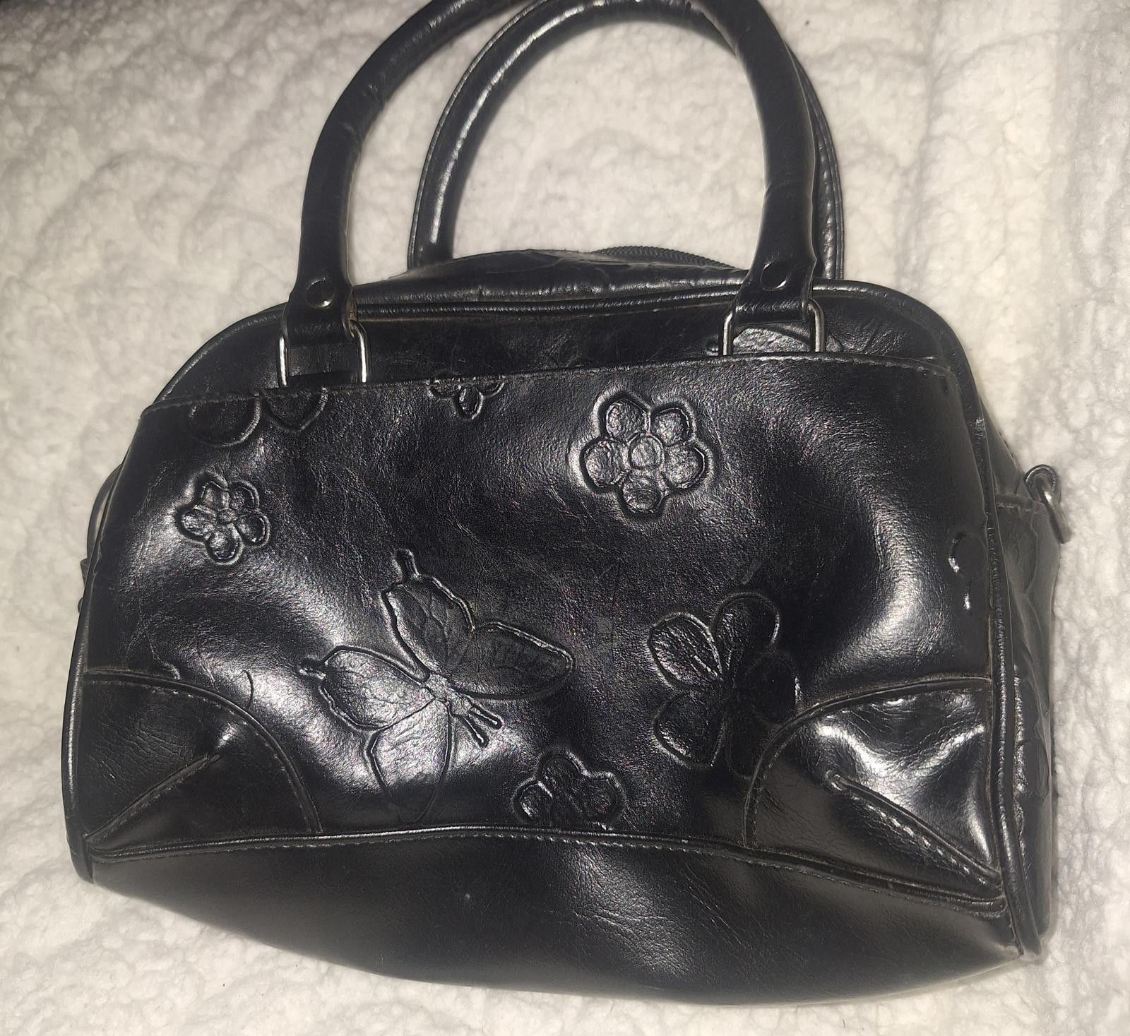 Designer Flower Embossed Leather Purse - Black Size ONE SIZE - 1 Thumbnail