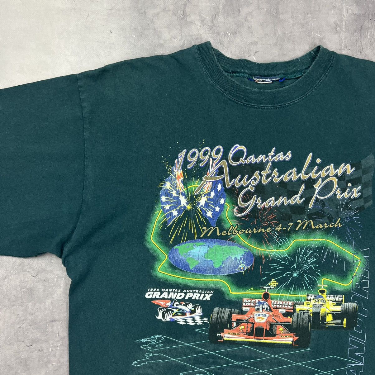 Sports Specialties Rare! Qantas Australia Grand Prix Vintage Tee 1999 Size US XL / EU 56 / 4 - 3 Thumbnail