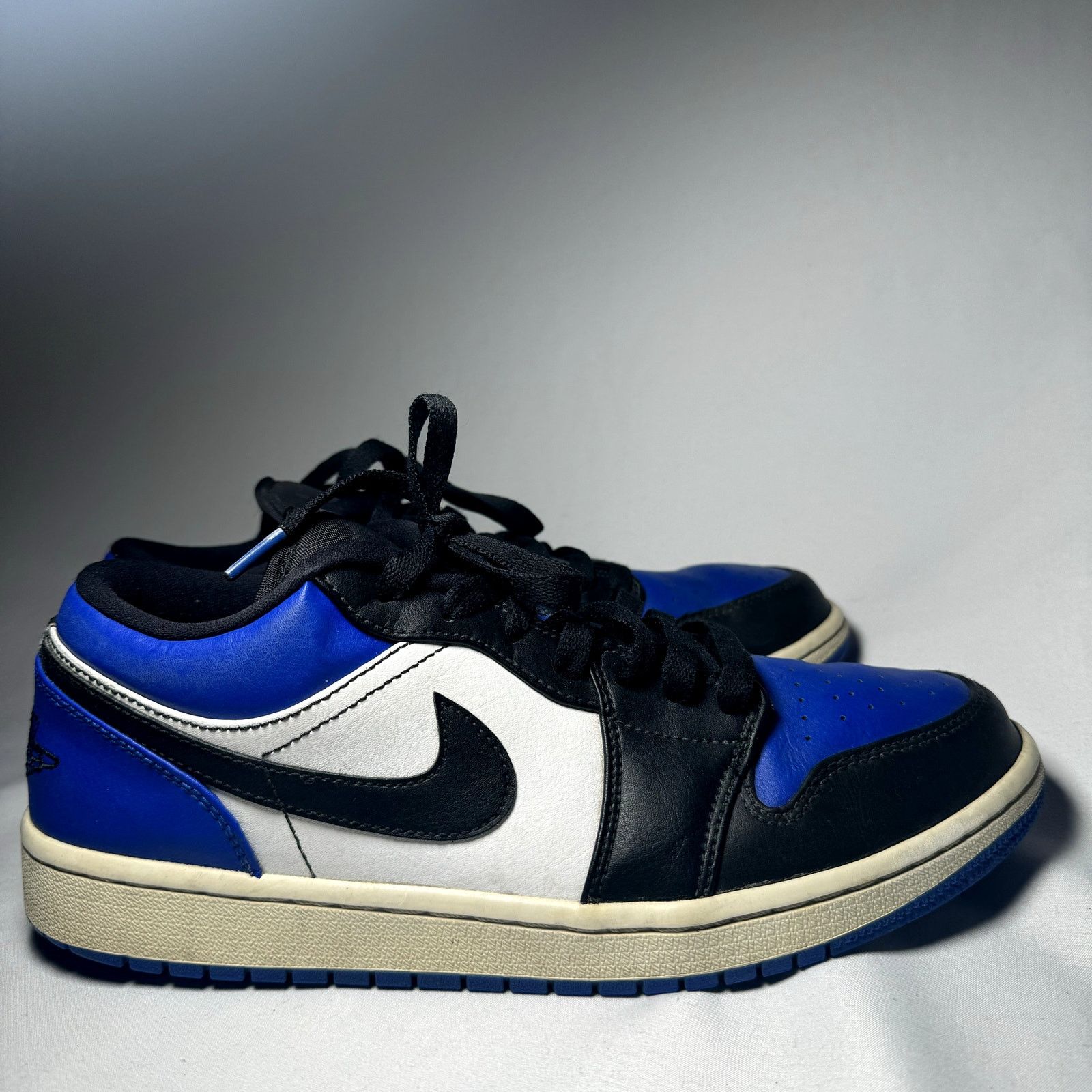 Jordan Brand × Nike Nike Air Jordan 1 Low Royal Toe Men's Shoes - Size 9.5 Size US 9.5 / EU 42-43 - 1 Thumbnail