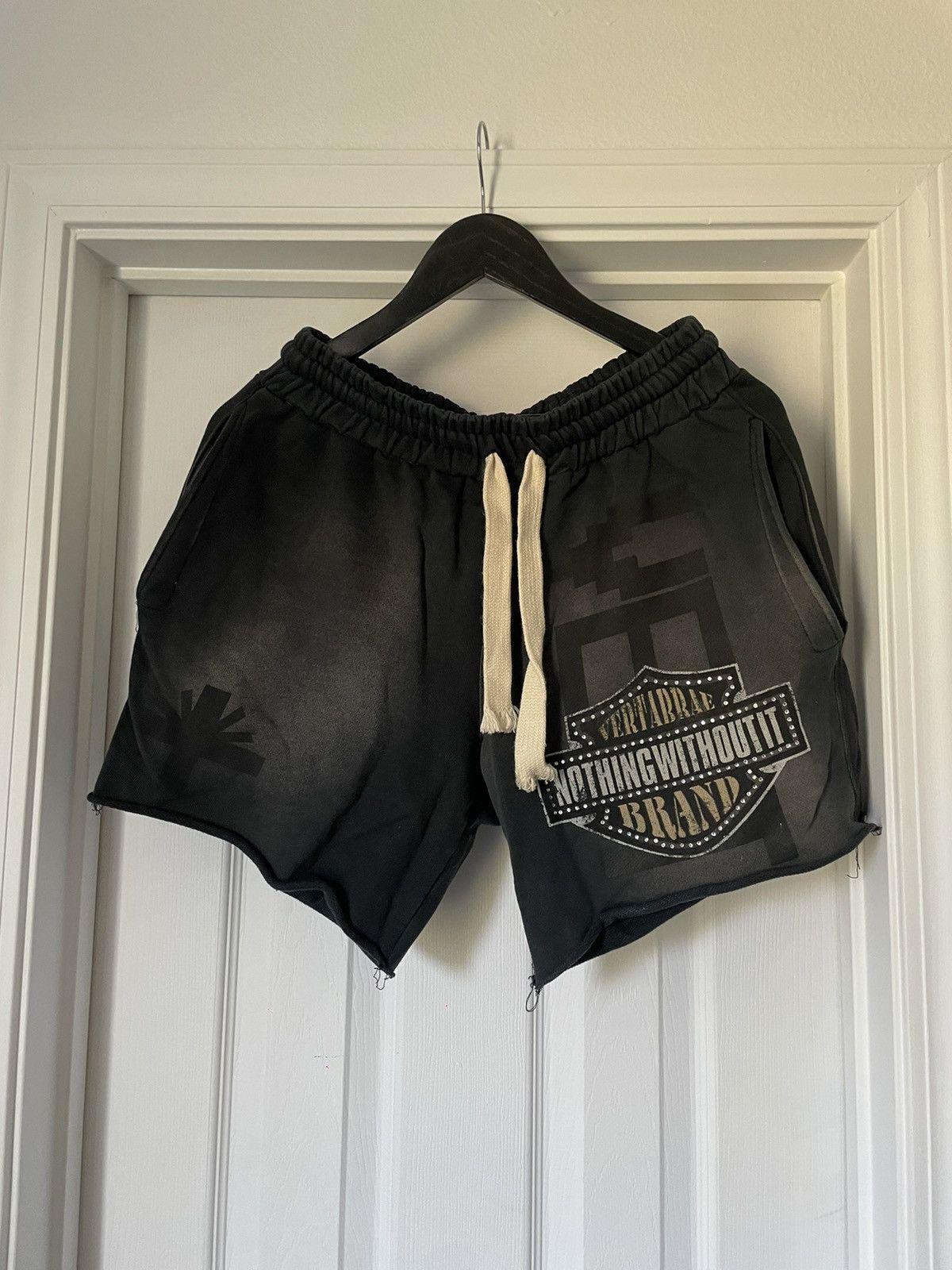 Vertabrae Double Emblem Shorts