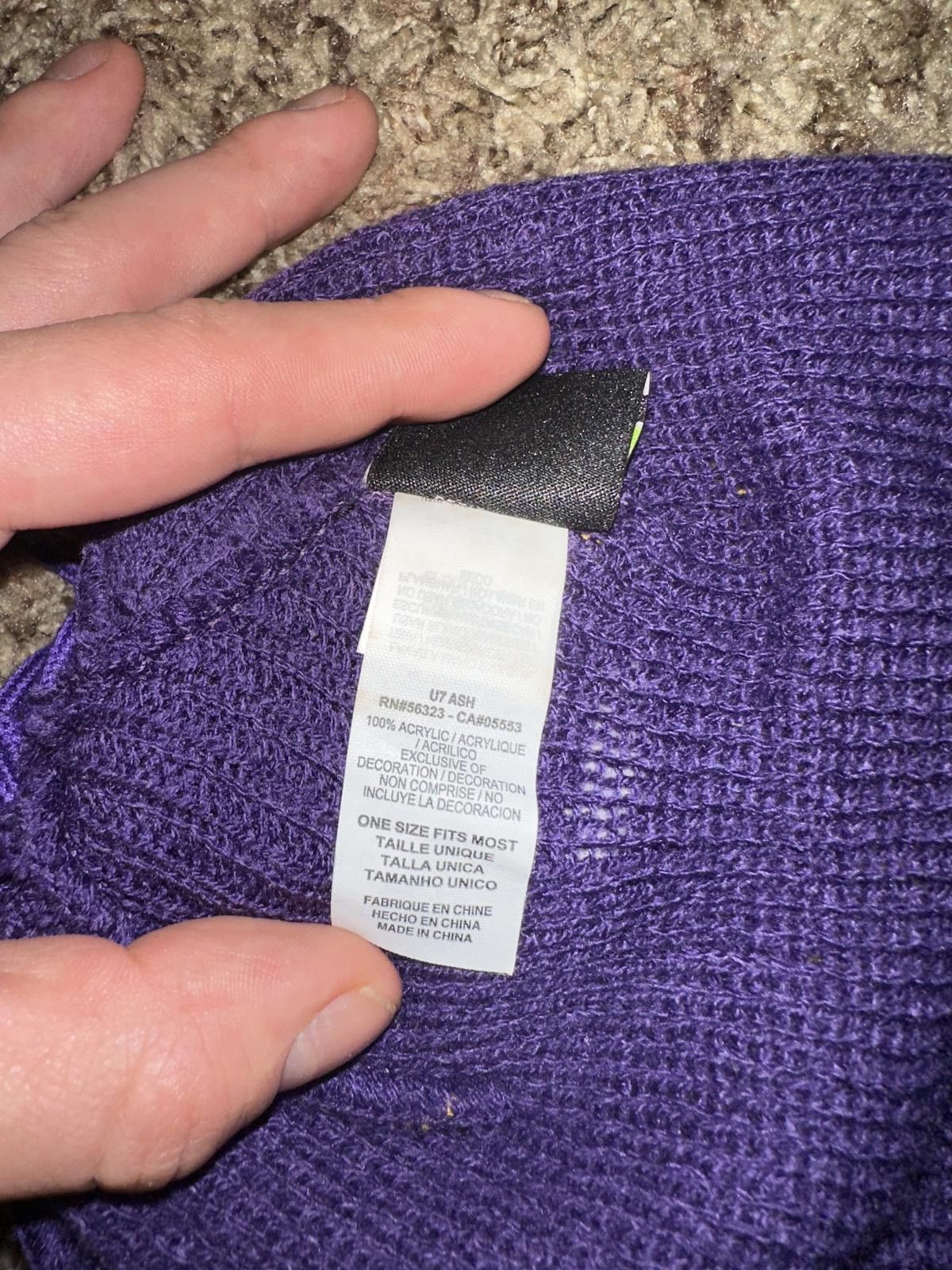 Nike Nike LSU Tigers Purple Sideline Logo Cuffed Knit Hat with Pom Sample Size ONE SIZE - 7 Thumbnail