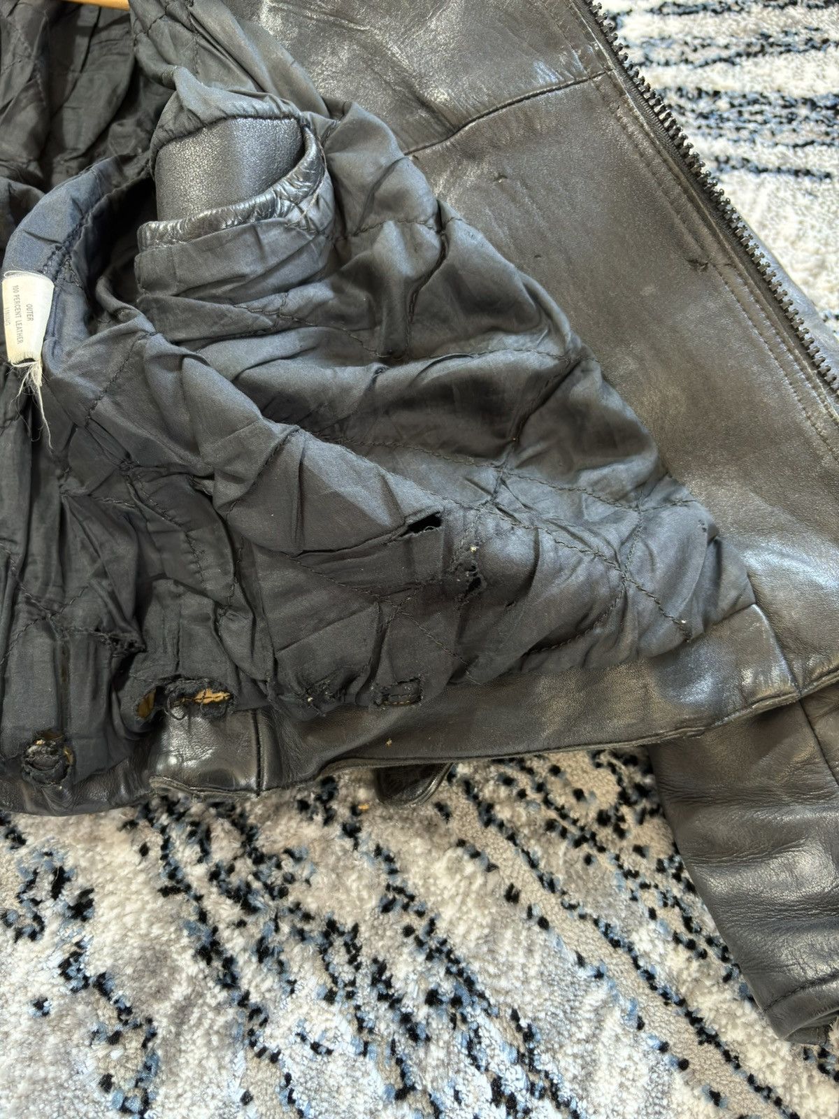 Vintage Vintage Leather Jacket men bikers 90s distressed avant-garde Size US S / EU 44-46 / 1 - 11 Thumbnail