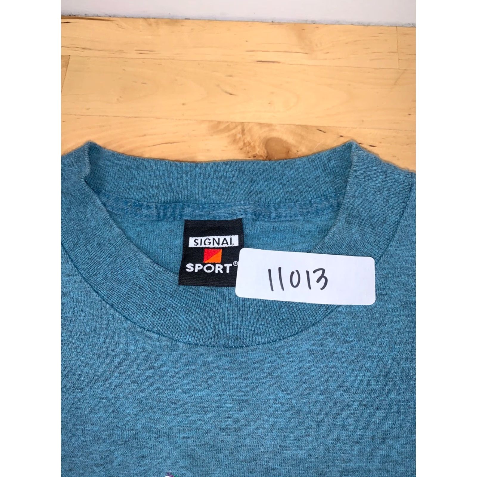 Vintage VINTAGE Signal Sport T-Shirt Men M Green Nature Forest Hummingbird 11013 Size US M / EU 48-50 / 2 - 2 Thumbnail