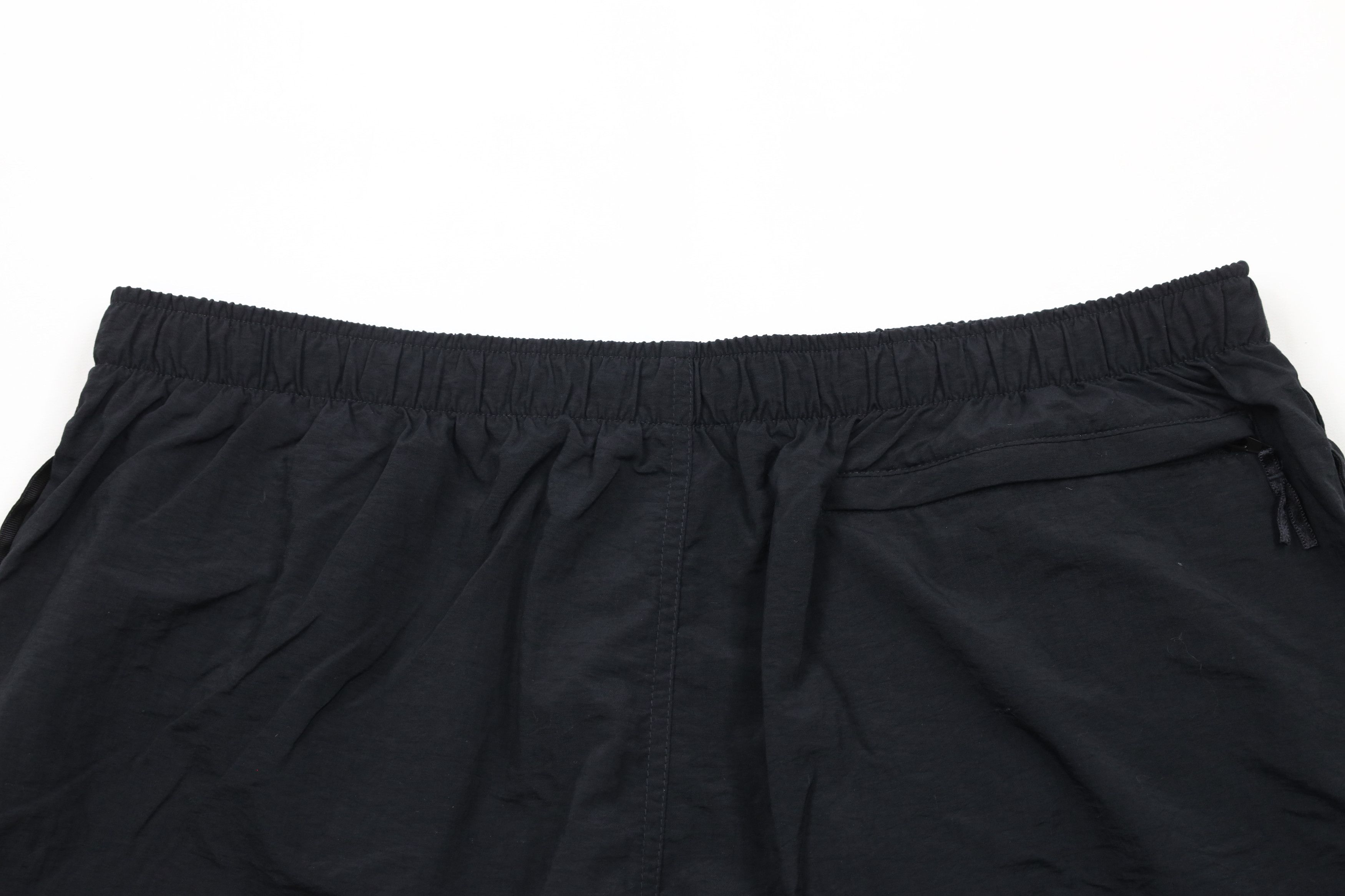 Cabelas × Vintage Vintage 90s Cabelas Above Knee Nylon Shorts Baggies Black Size US 36 / EU 52 - 9 Thumbnail
