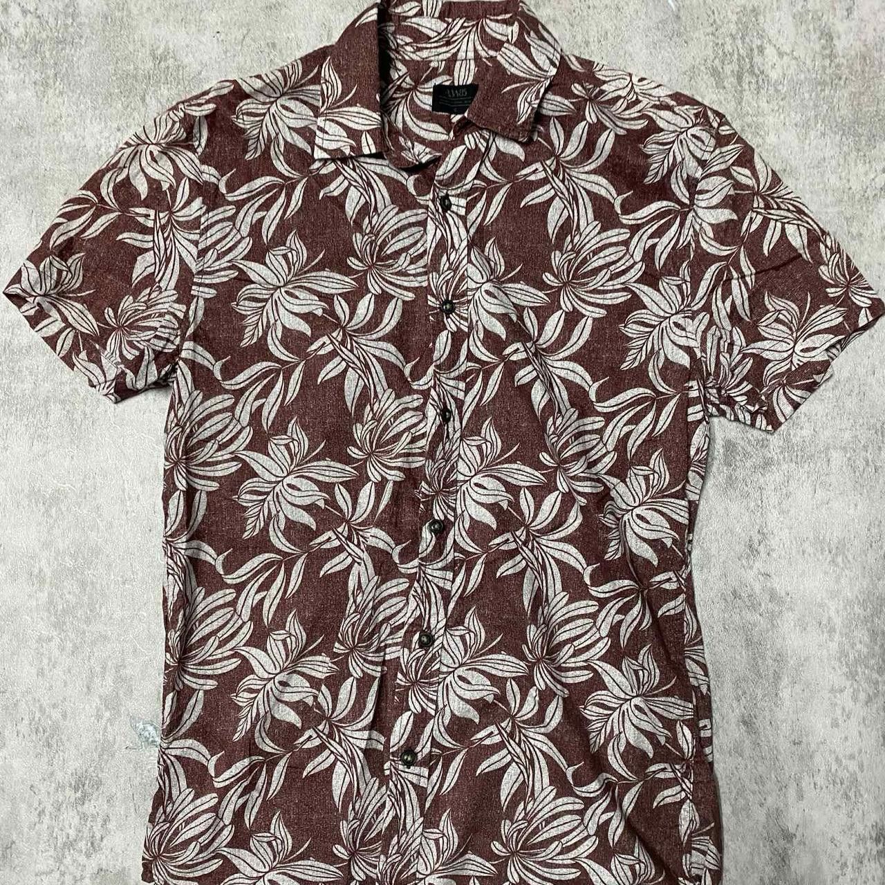 Other Brown and white floral button up shirt #floral Size US S / EU 44-46 / 1 - 1 Thumbnail