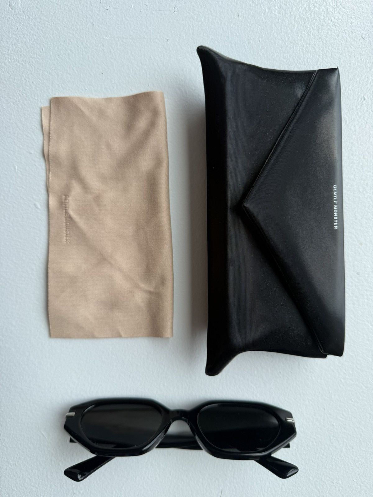Gentle Monster Gentle Monster Corsica 01 Black Sunglasses — Excellent Size ONE SIZE - 5 Thumbnail