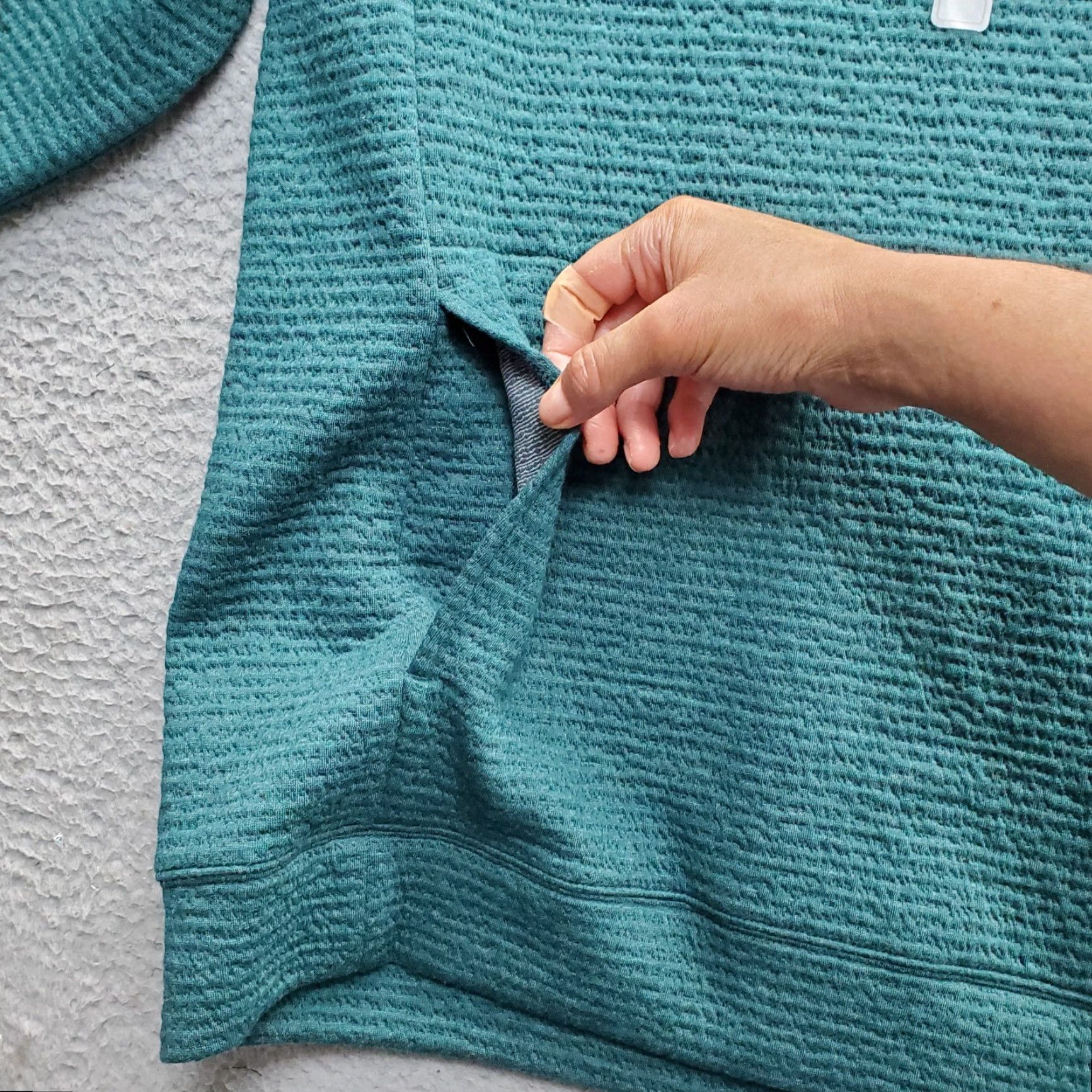 Vintage VRST Sweatshirt Men 2XL Green Kangaroo Pocket Raglan Sleeve Mock Neck 1/4 Zip Size US XXL / EU 58 / 5 - 6 Thumbnail