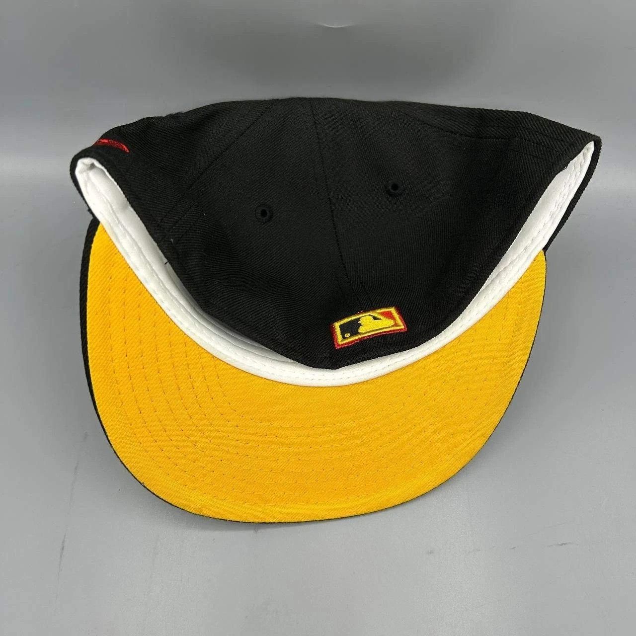 New Era Chicago White Sox Hat Men 7 3/8 Black Yellow MLB Fitted Cap Size ONE SIZE - 6 Thumbnail