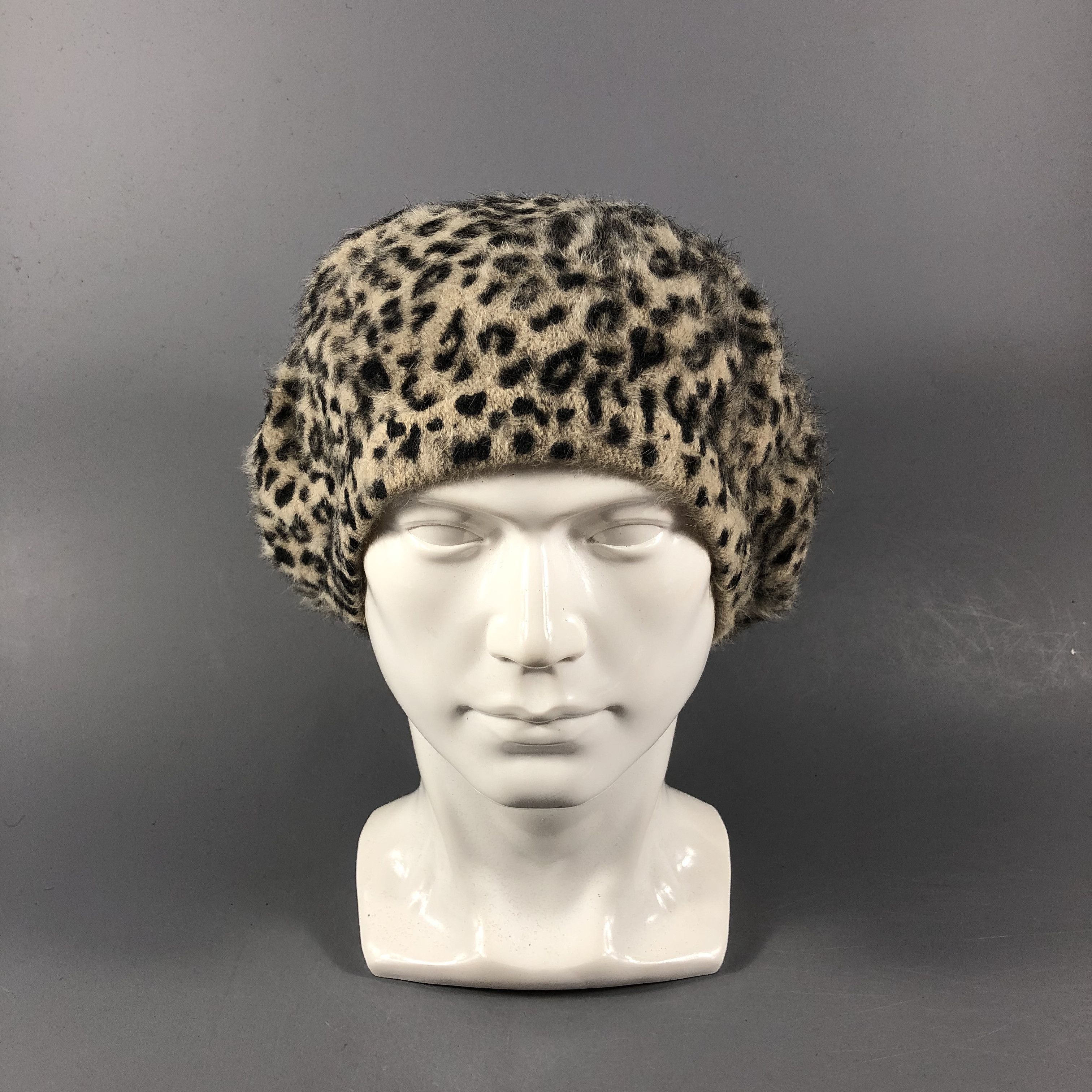 Vintage Cheetah Spots Angora Barret Beanie Snowcap Snow Hat B891 Size ONE SIZE - 1 Thumbnail