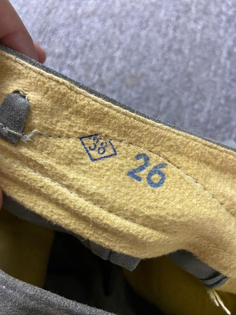 Japanese Brand Japanese Brand Leather Suede Shorts (182) Size US 26 / EU 42 - 3 Thumbnail
