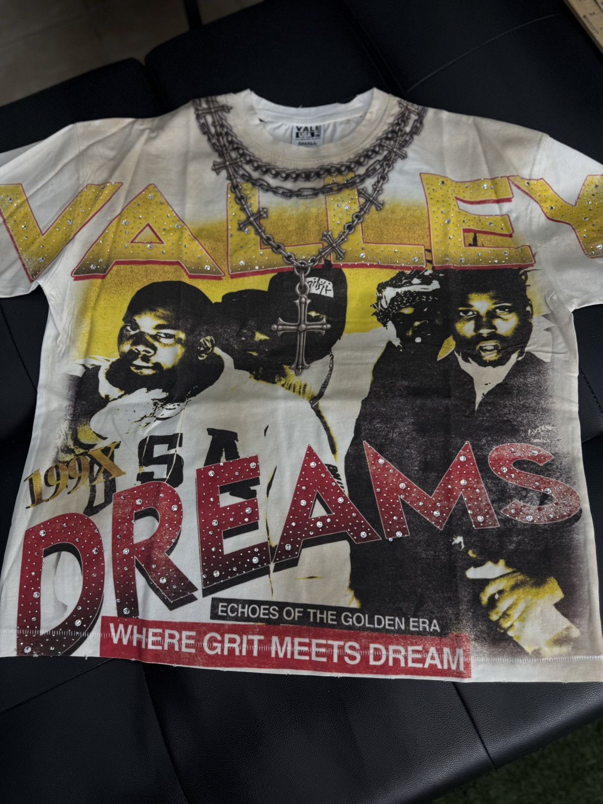 Vale Valley Dreams Black Chambers Bling Tee Size Small NEW Size US S / EU 44-46 / 1 - 4 Thumbnail