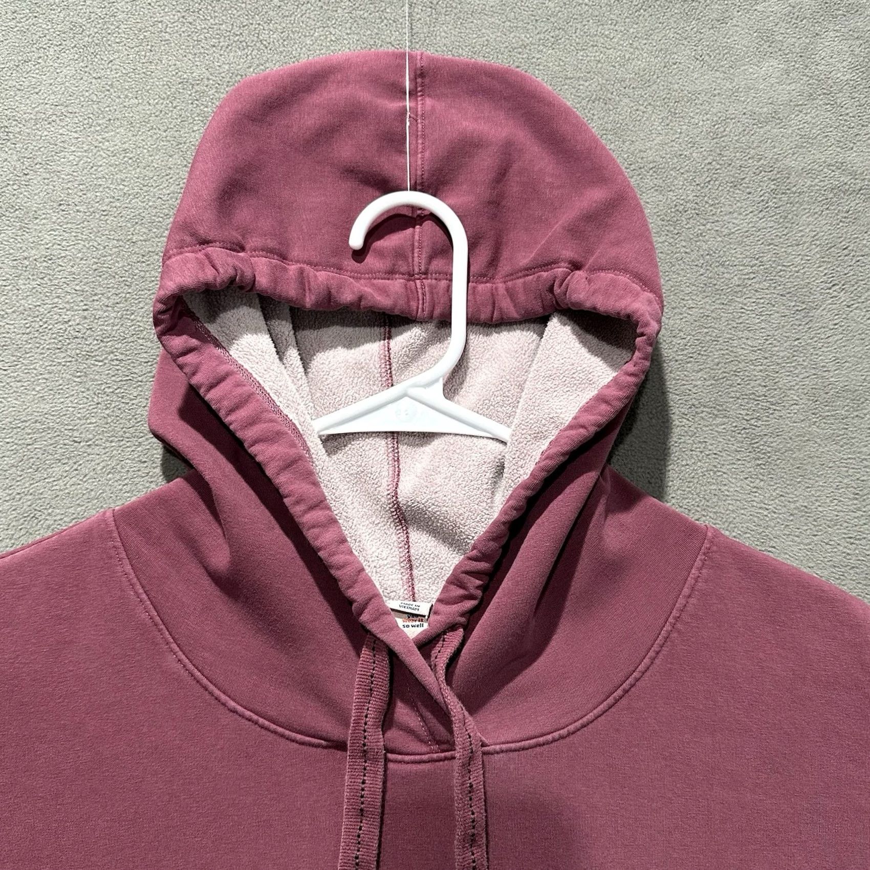 Old Navy Old Navy Sweatshirt Womens XL Scarlet Oak Red Fleece Hoodie Pullover Snuggly Size XL / US 12-14 / IT 48-50 - 3 Thumbnail