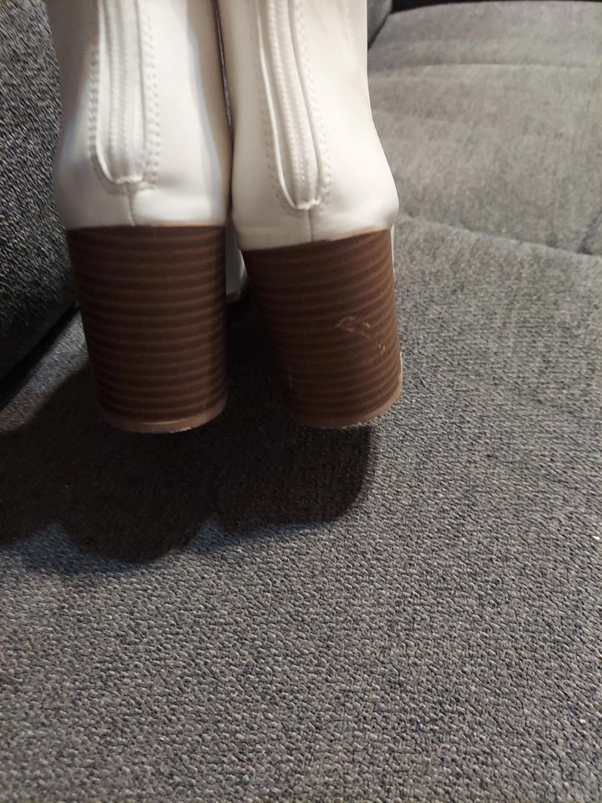 Club Monaco Top Moda White boots Size 8.5 Ankle Y2k Cowboy Boots Size US 6.5 / IT 36.5 - 4 Thumbnail