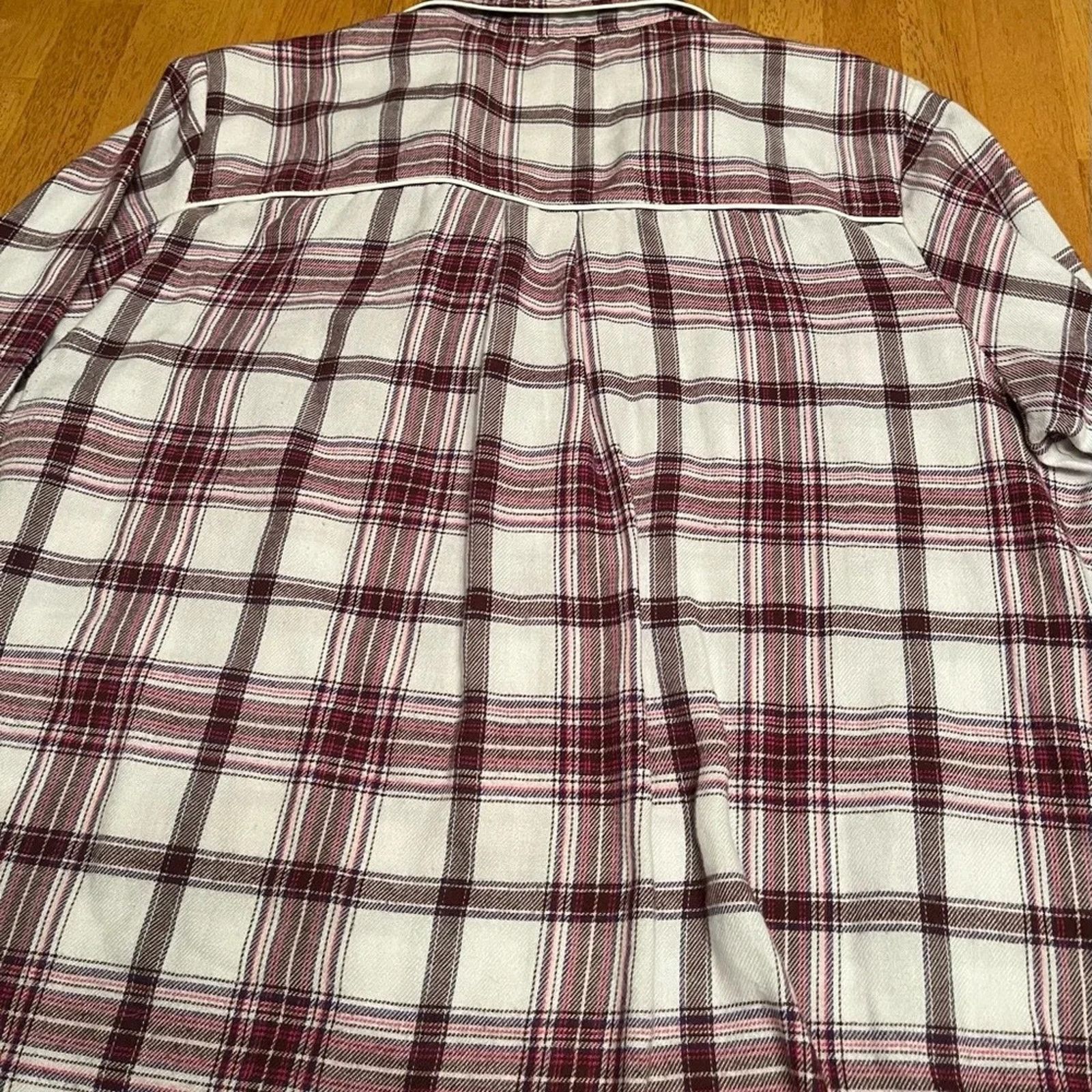 Ugg UGG woman’s pajama top/night shirt. Size Large Size L / US 10 / IT 46 - 3 Thumbnail