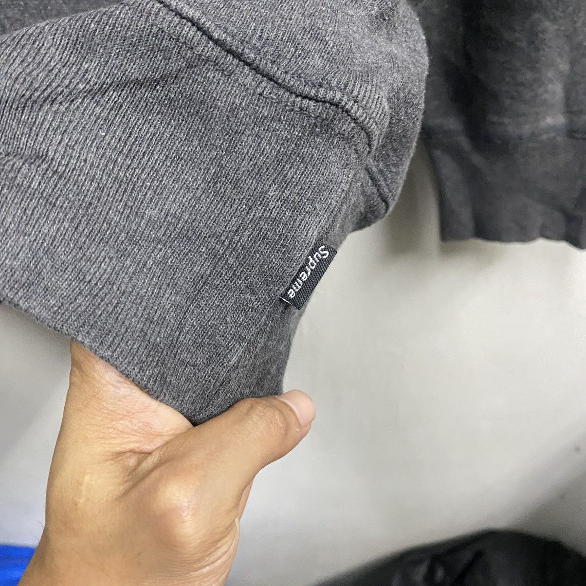 Supreme 1999 Supreme Navy on Dark Grey Box Logo Crewneck Sweatshirt Size US M / EU 48-50 / 2 - 9 Thumbnail