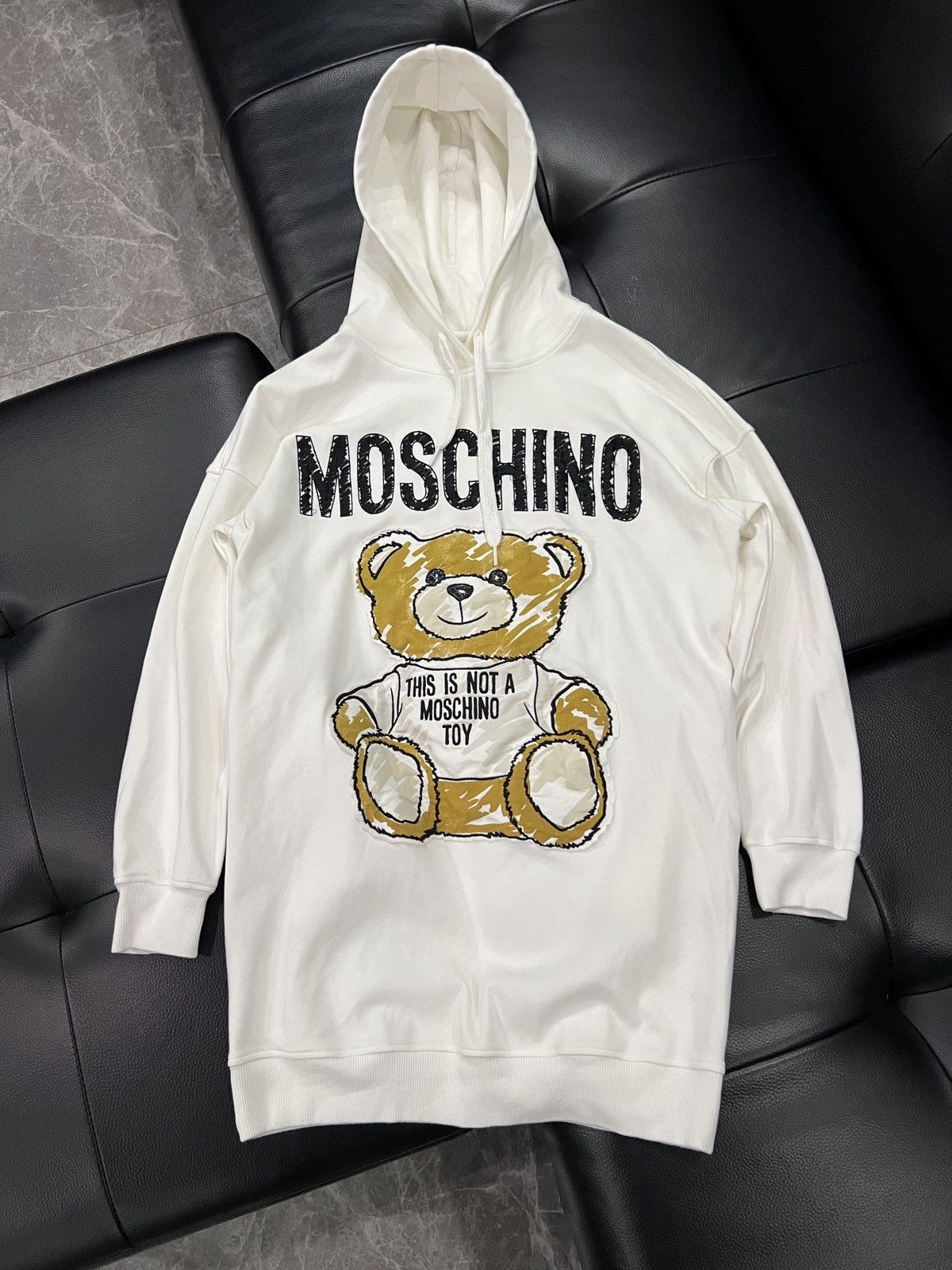 Moschino Moschino Teddy Bear Long Sweatshirt Size XS / US 0-2 / IT 36-38 - 1 Thumbnail