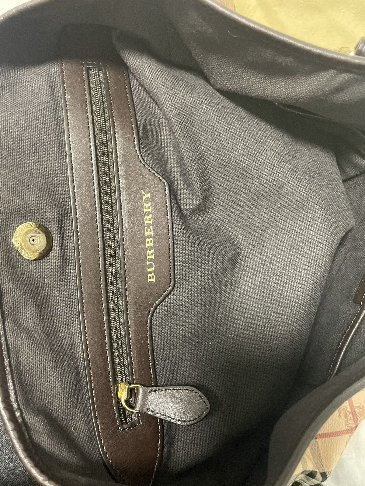 Burberry Burberry Haymarket Tote Bag Size ONE SIZE - 7 Thumbnail