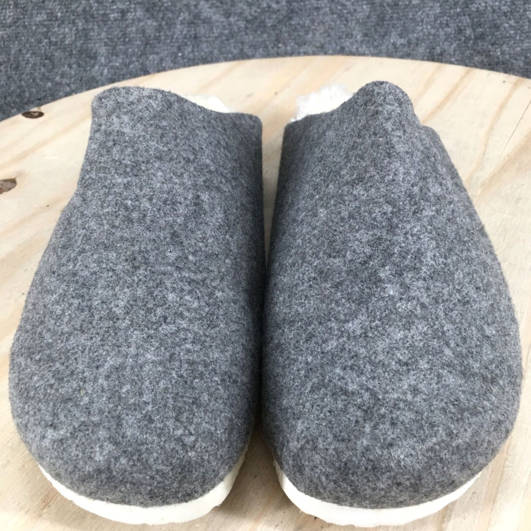 Vintage Universal Thread Sandals Womens 11 Bev Slip-On Lined Mule Slippers Gray Casual Shoes Size US 11 / IT 41 - 7 Thumbnail