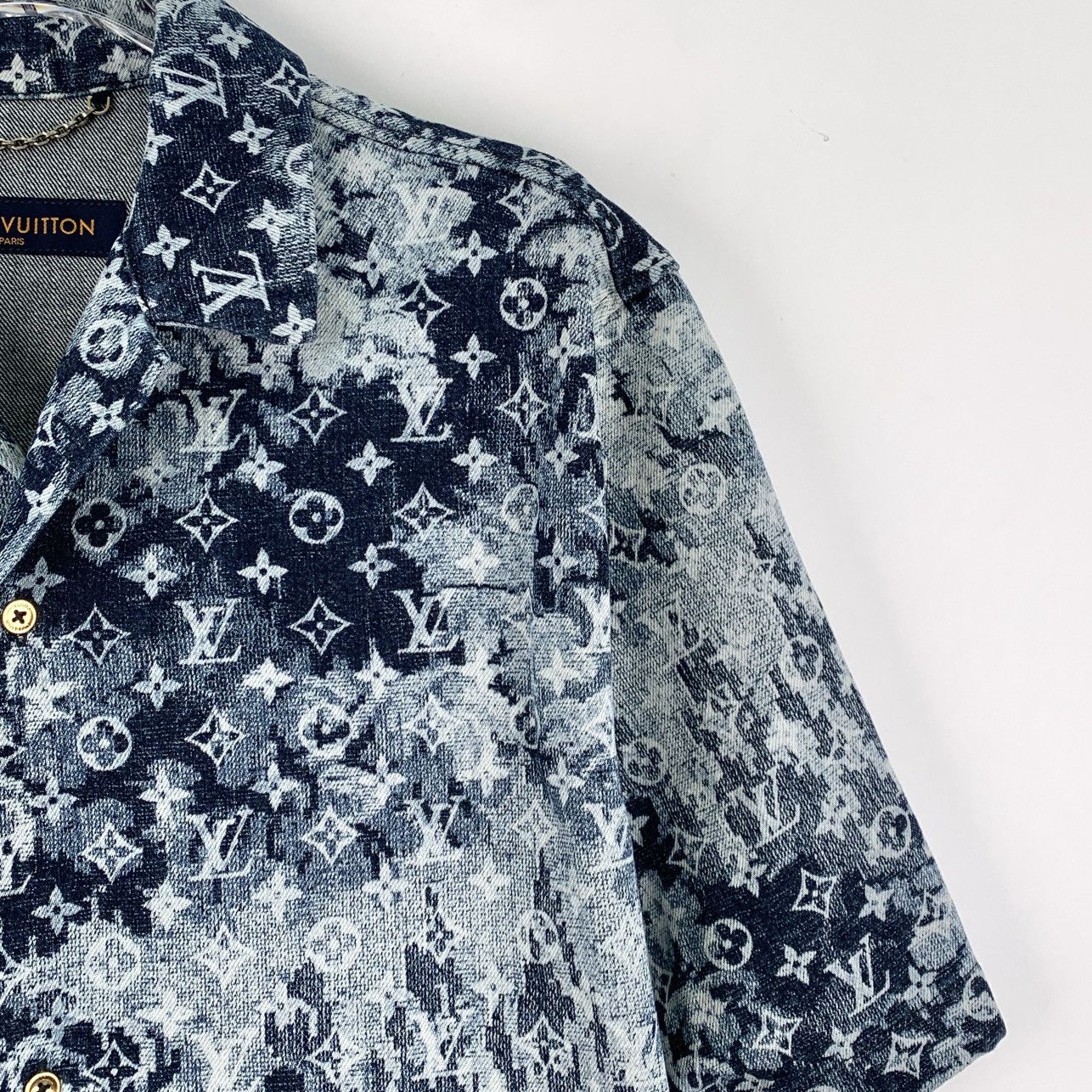Louis Vuitton Louis Vuitton Blue Tie-dye Monogram Short Sleeve Shirt K26WX Size US S / EU 44-46 / 1 - 3 Thumbnail